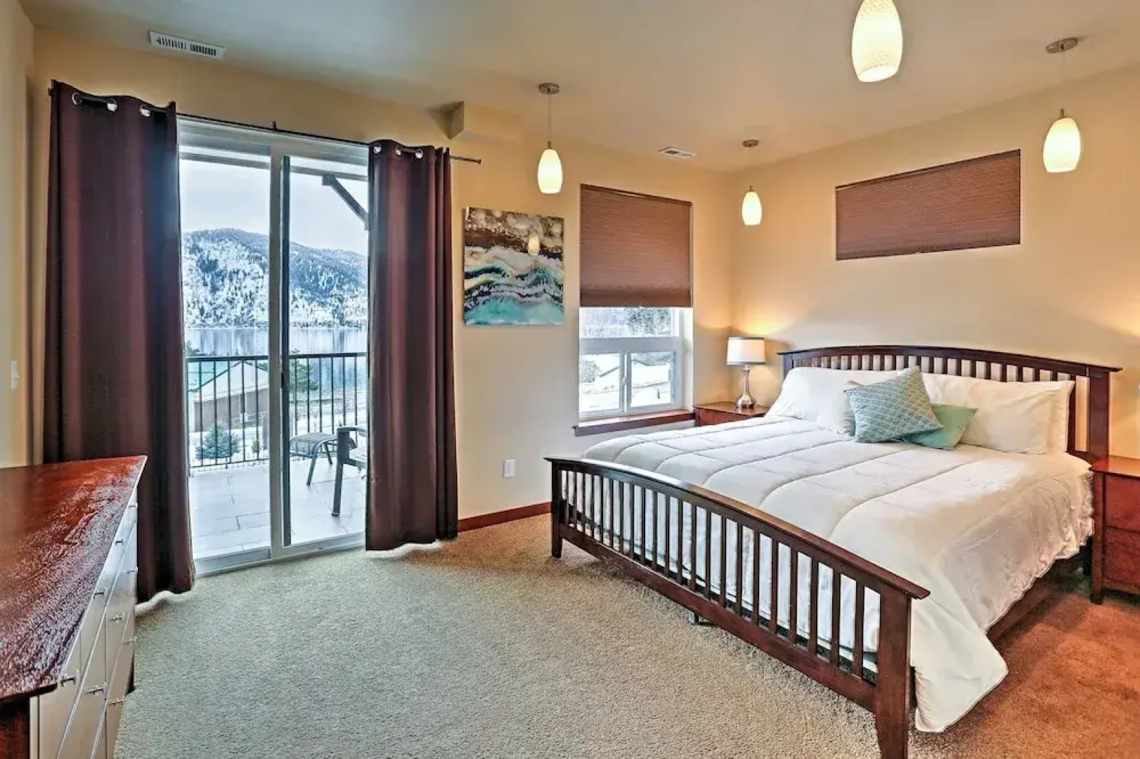 Lake Chelan 'manson Bay' Condo w/ Pool Access!
