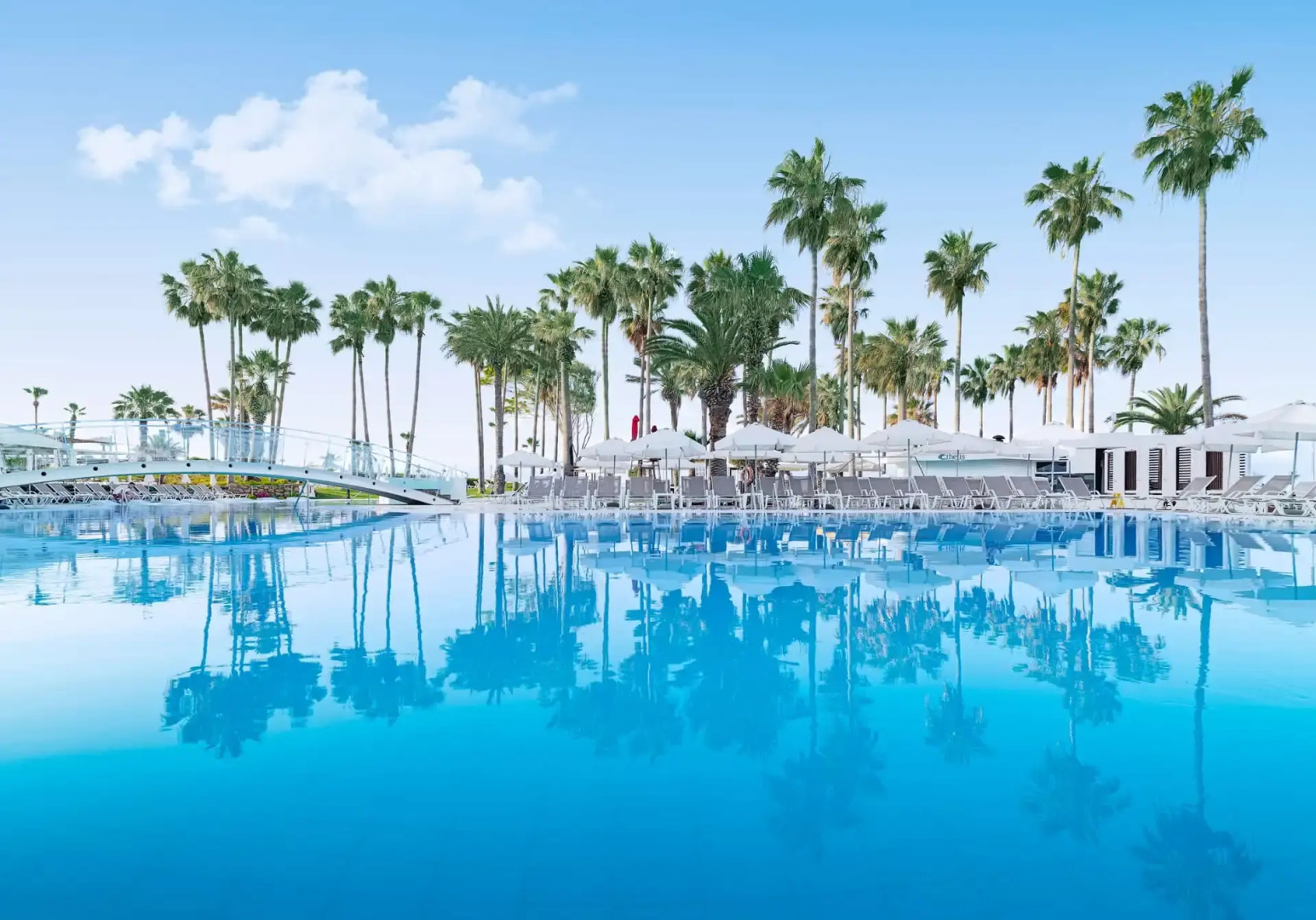 Leonardo Plaza Cypria Maris Beach Hotel & Spa