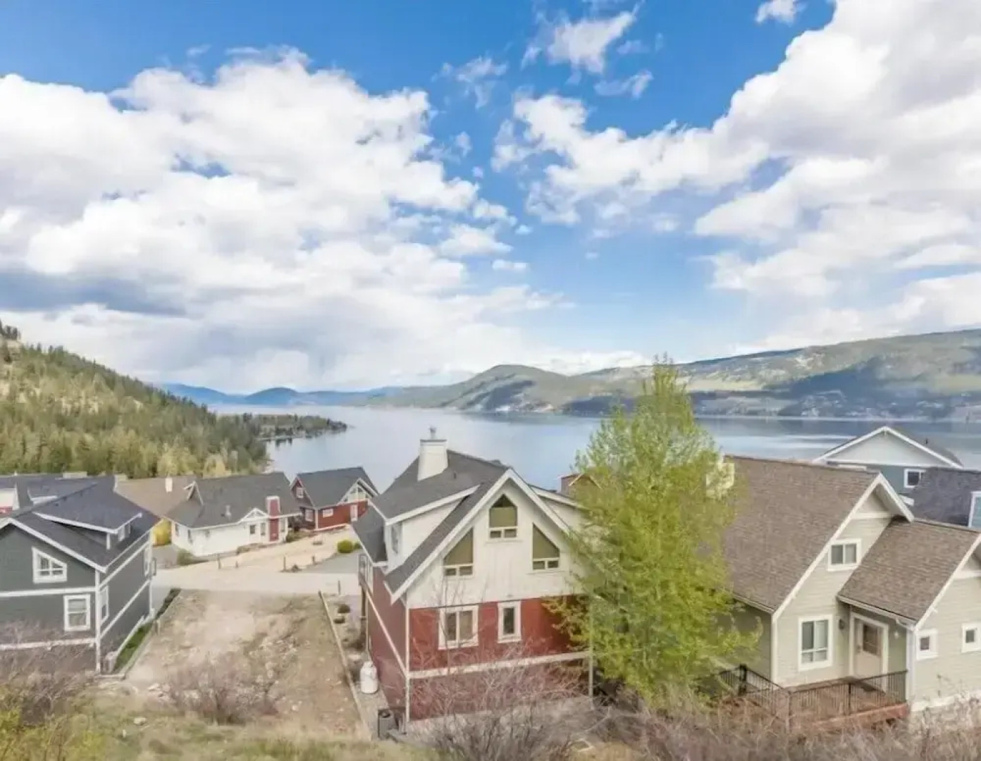 La Casa Lakeside Resort