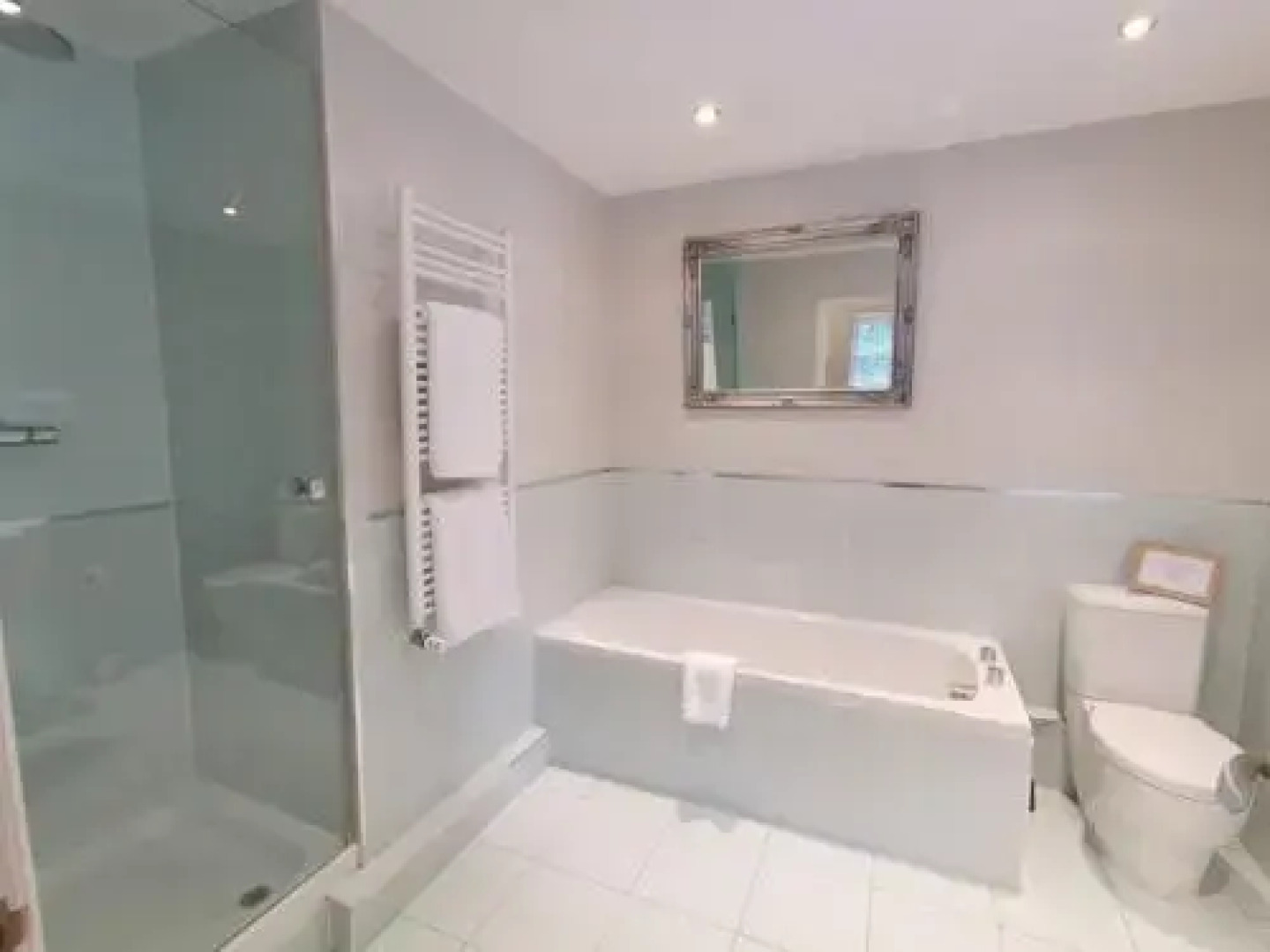 Blashford Manor Farmhouse - New Forest Cottage