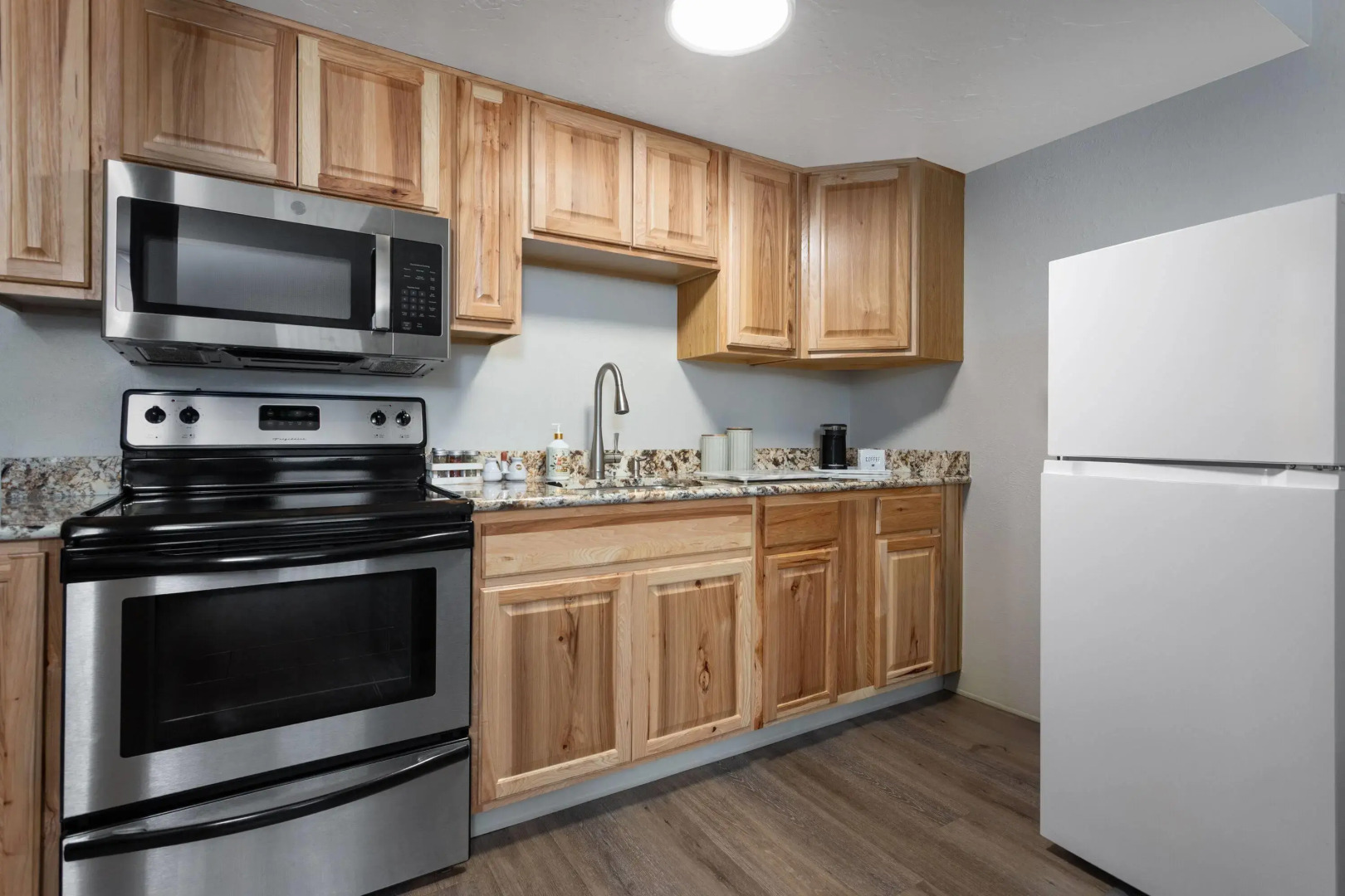 Days Inn and Suites by Wyndham Downtown Missoula-University