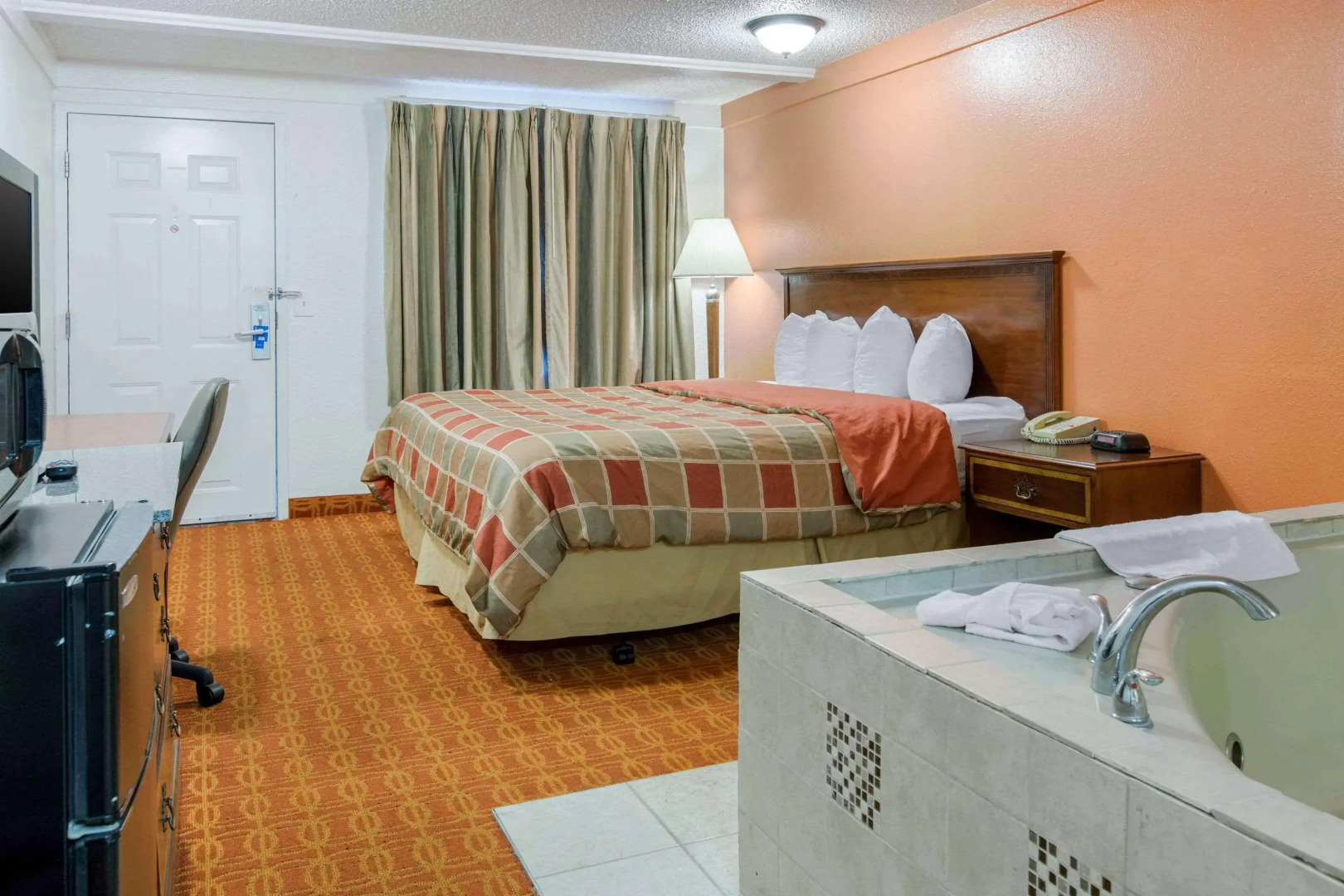 Rodeway Inn Auburn Hills - Detroit