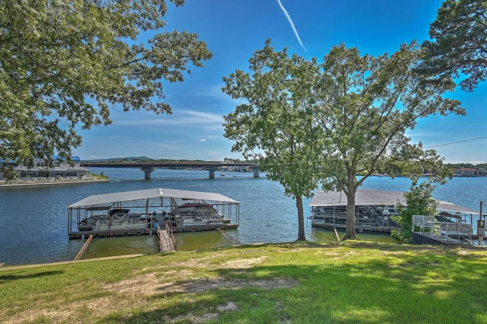 Stunning Hot Springs Condo on Lake Hamilton!
