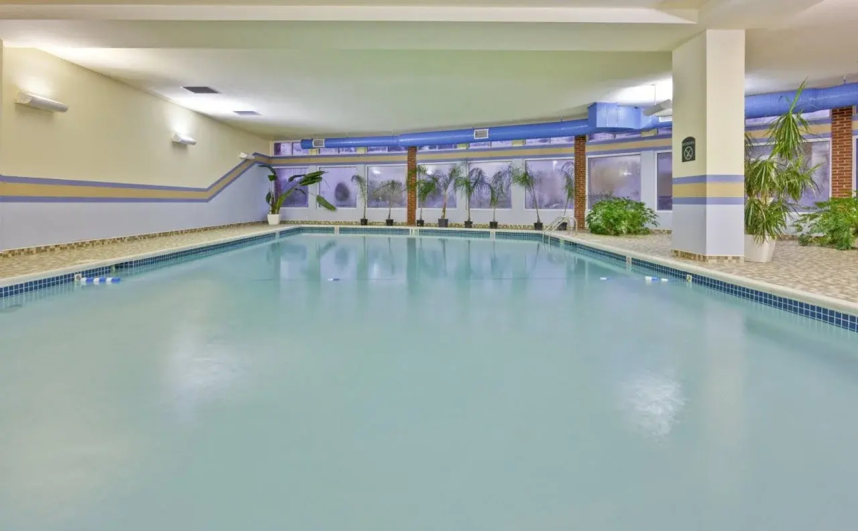 Delta Hotels by Marriott Huntington Mall