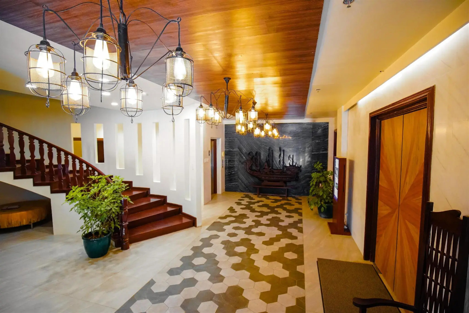 Cebu White Sands Resort and Spa