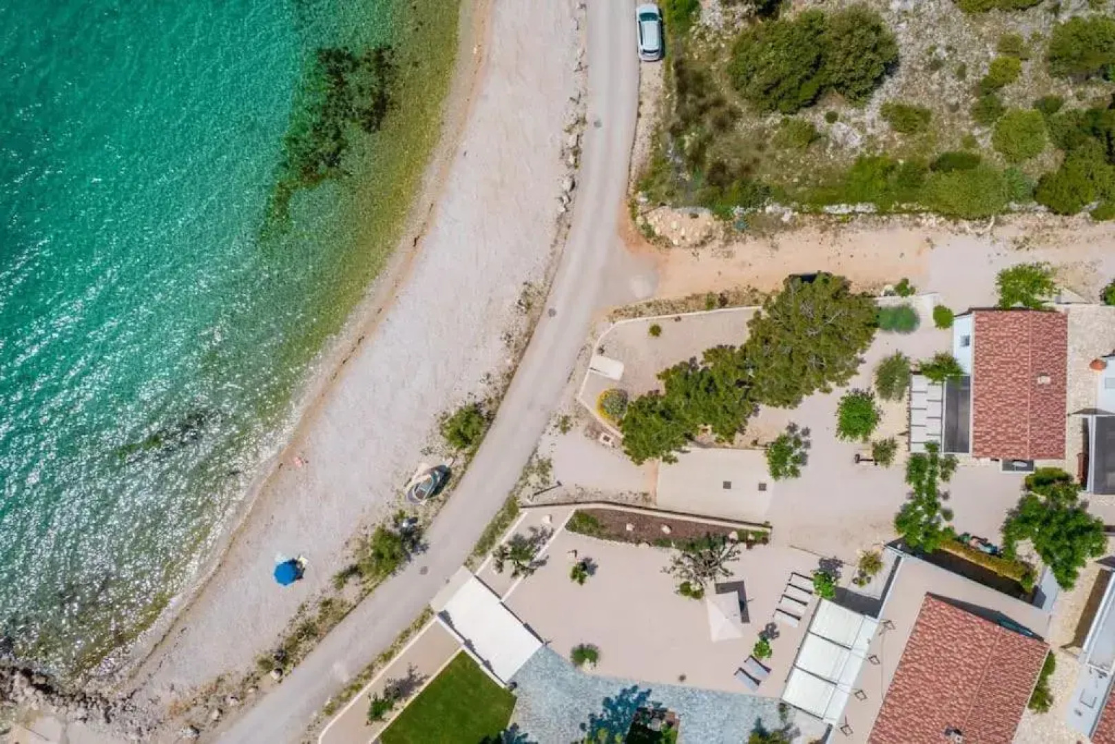 Beautiful house next to the sea