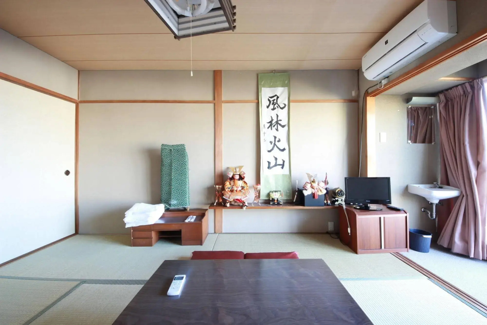 Shirahama White Beach House