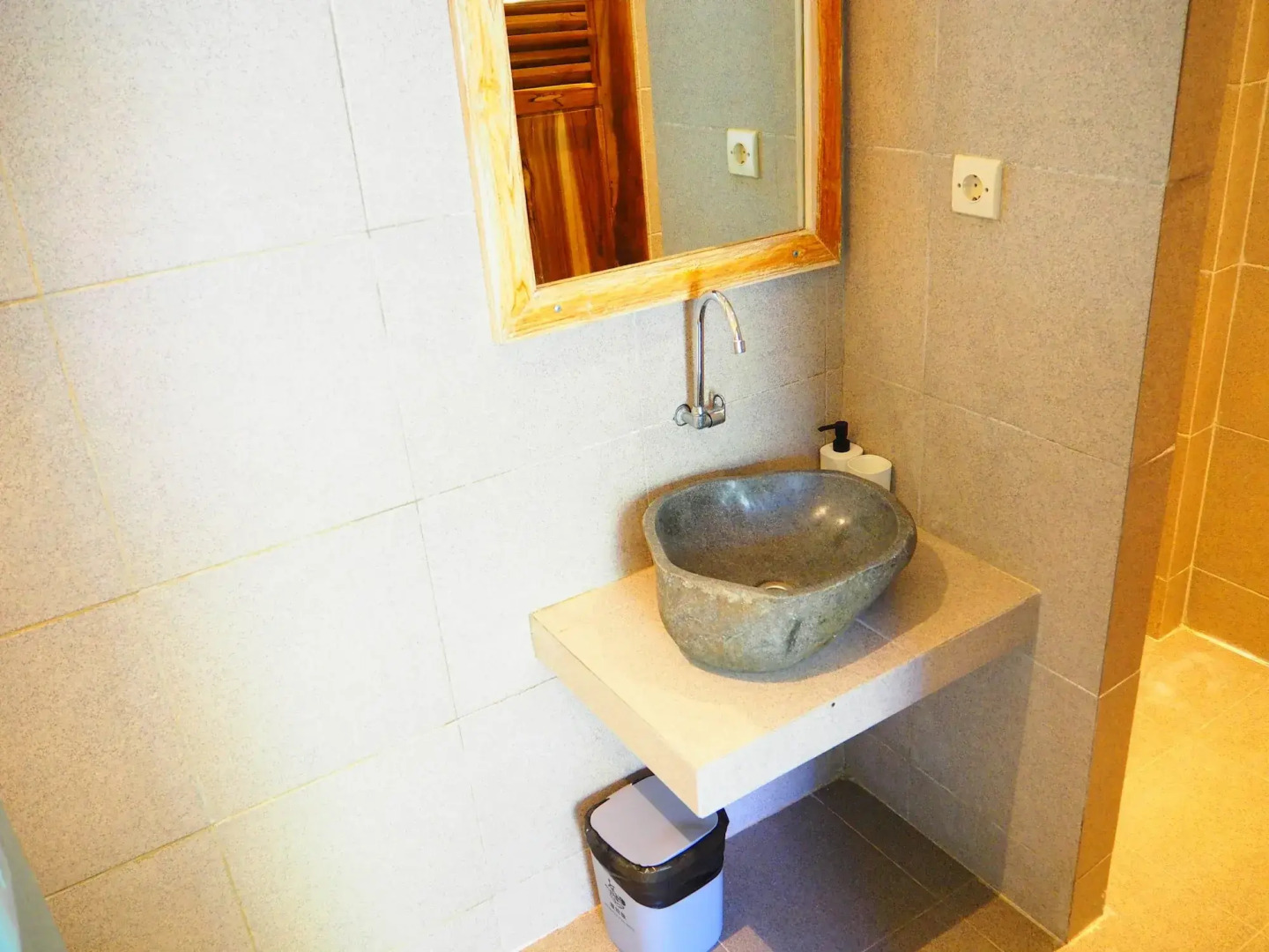 Dragon Dive Komodo Dive Resort