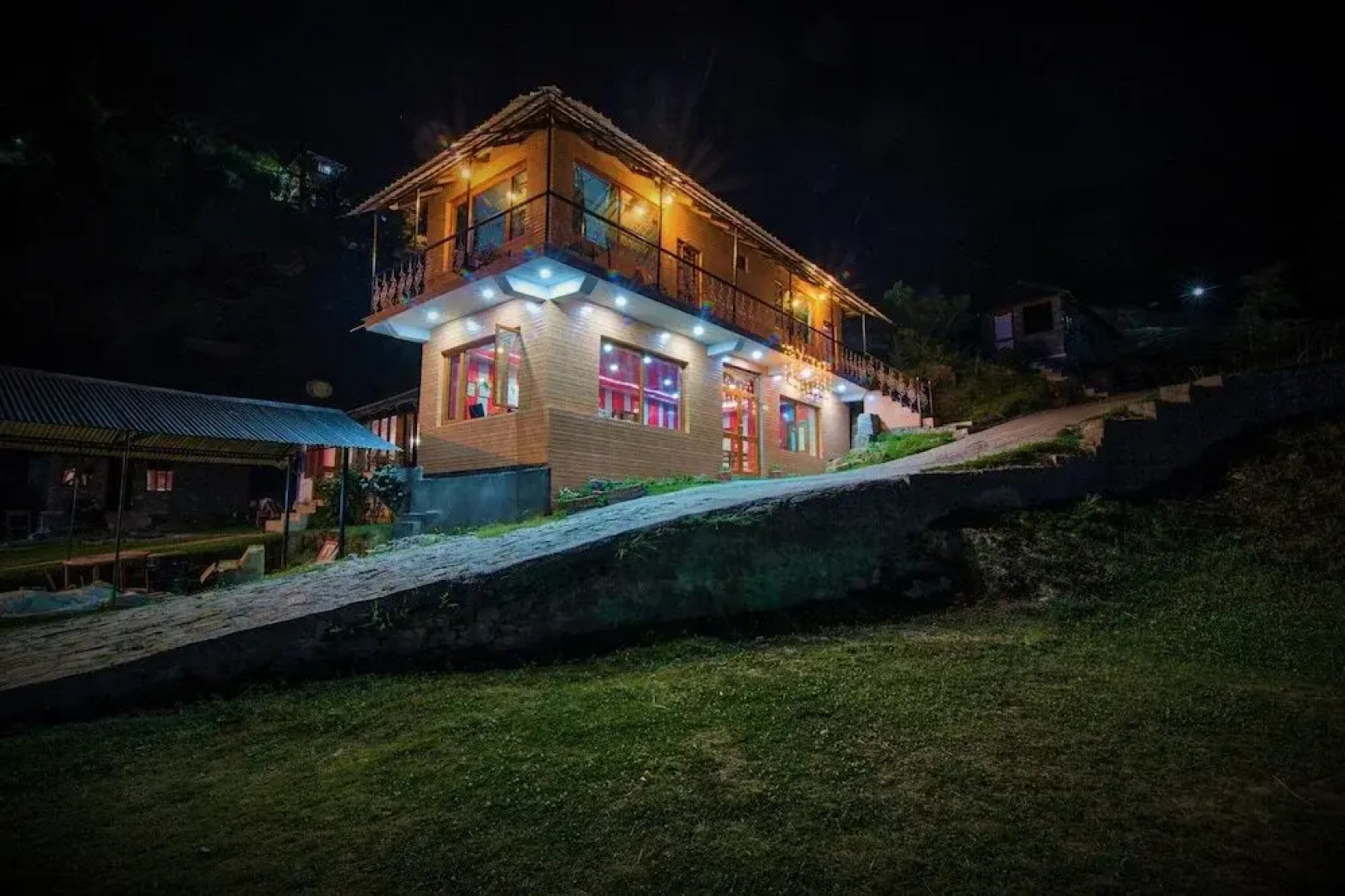 UNA Comfort Great Himalayan Adventure Resort