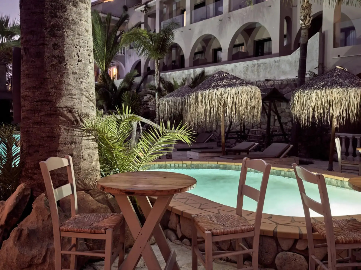 Gloria Maris Hotel Suites & Villas