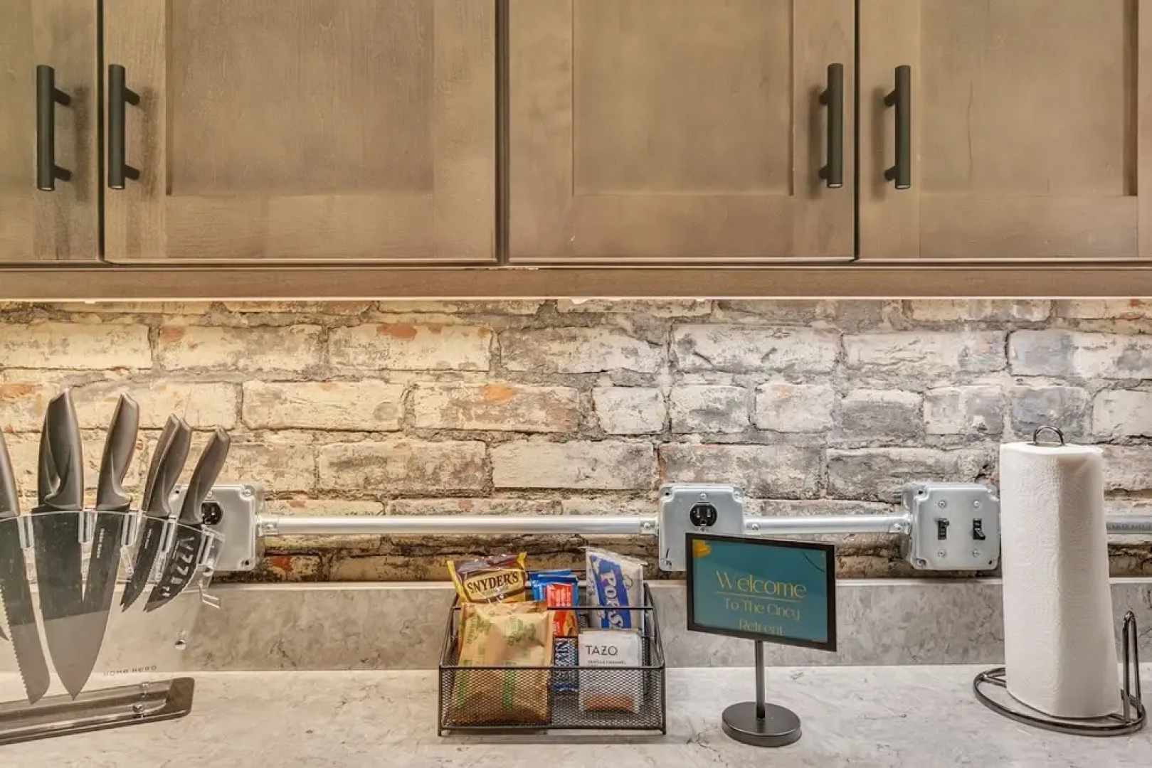 RESTAURANT on site. Walk to everything by RedAwning