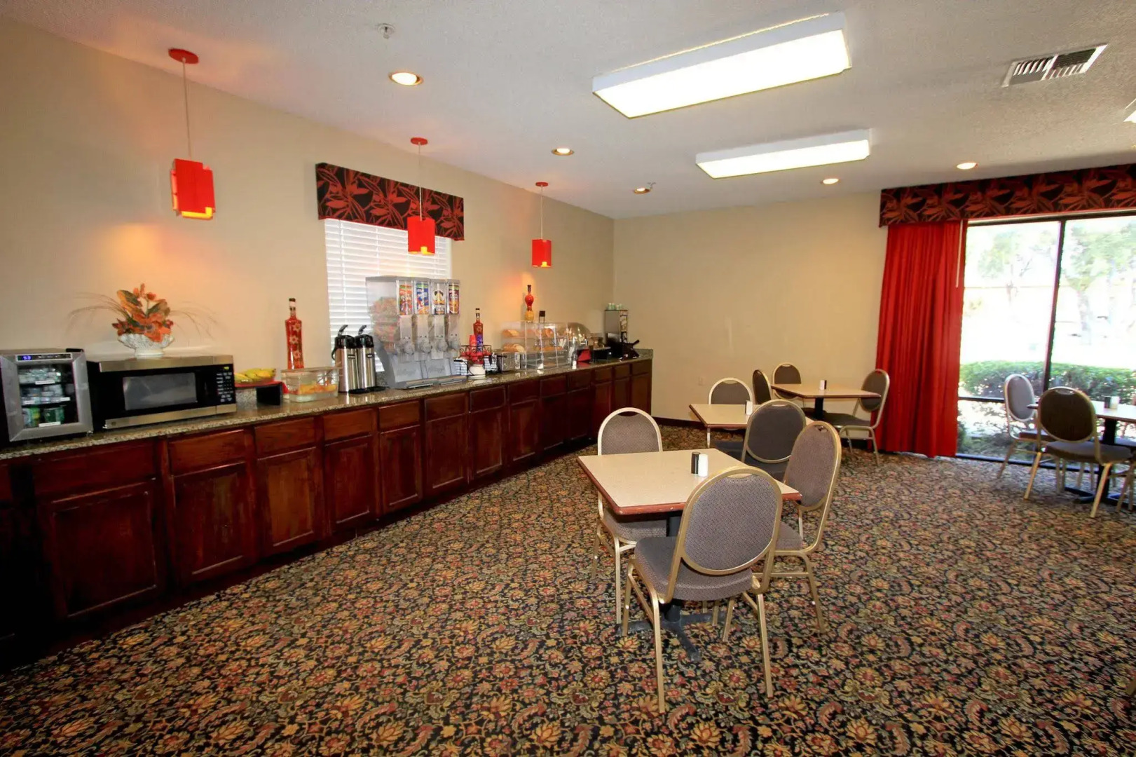 Days Inn by Wyndham Round Rock