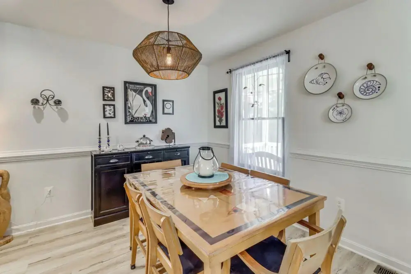 Walk to Potomac River: Colonial Virginia Retreat