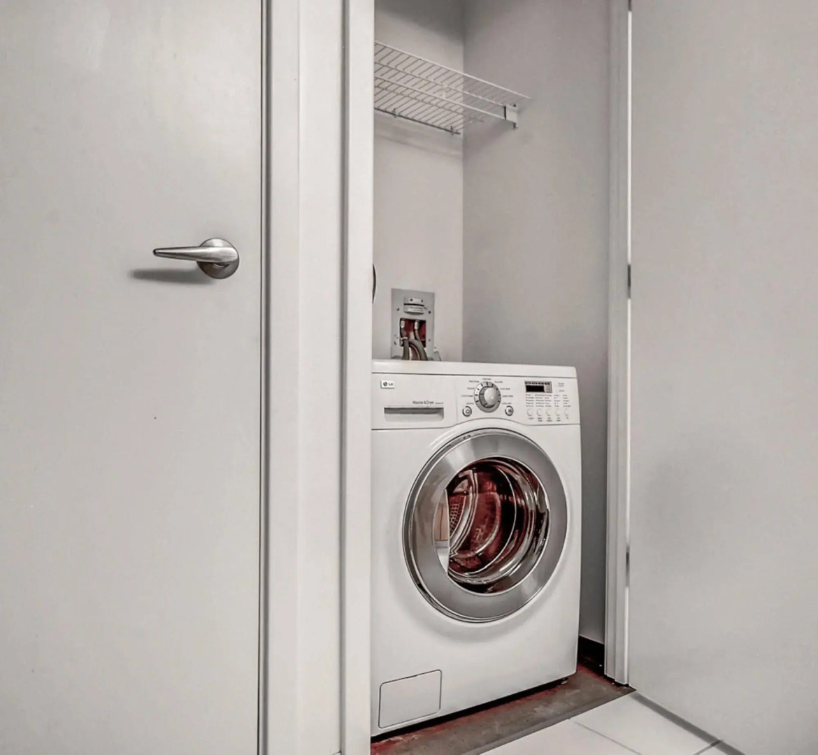 Global Luxury Suites at Kendall West