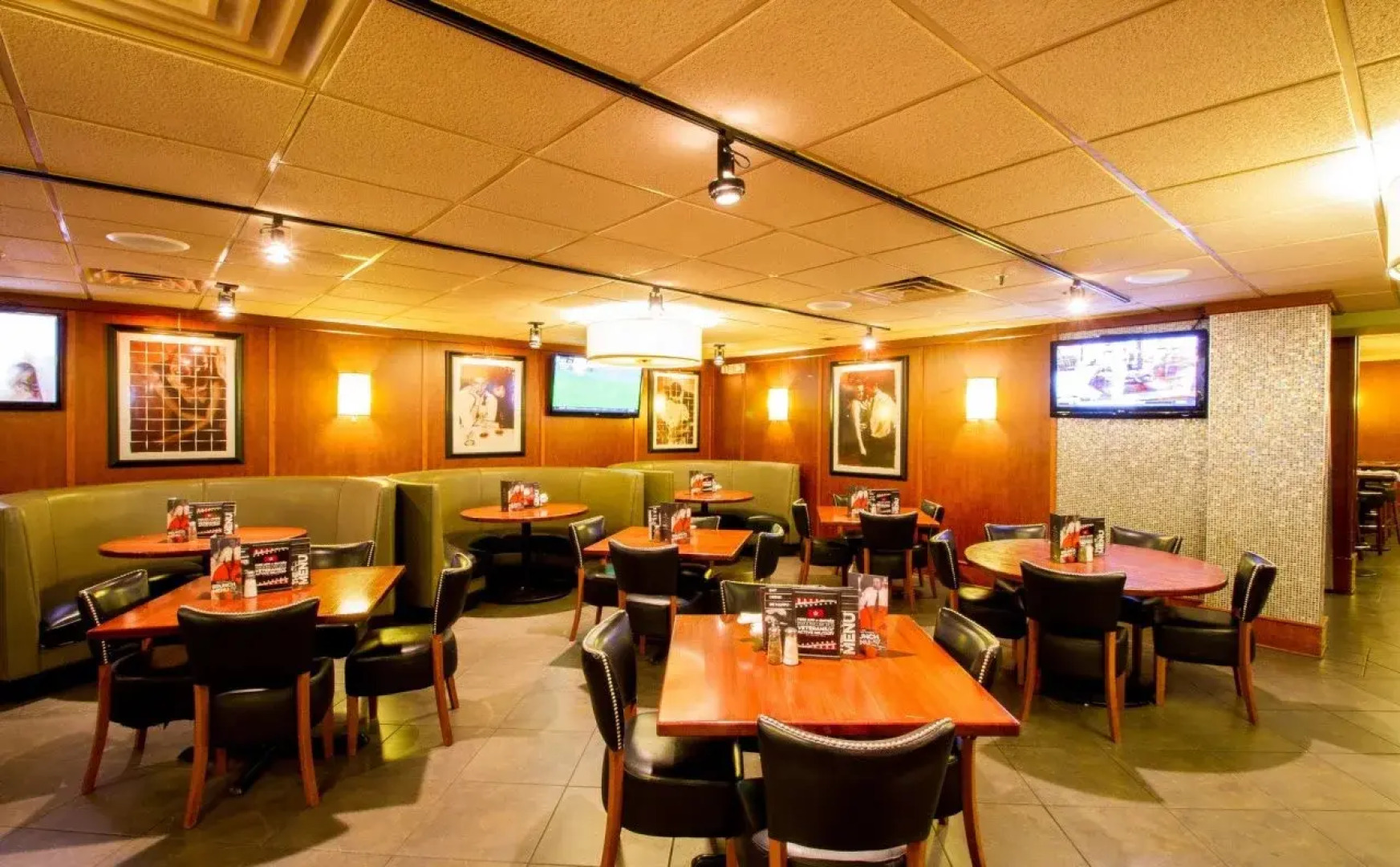 Holiday Inn Chicago North Shore by IHG