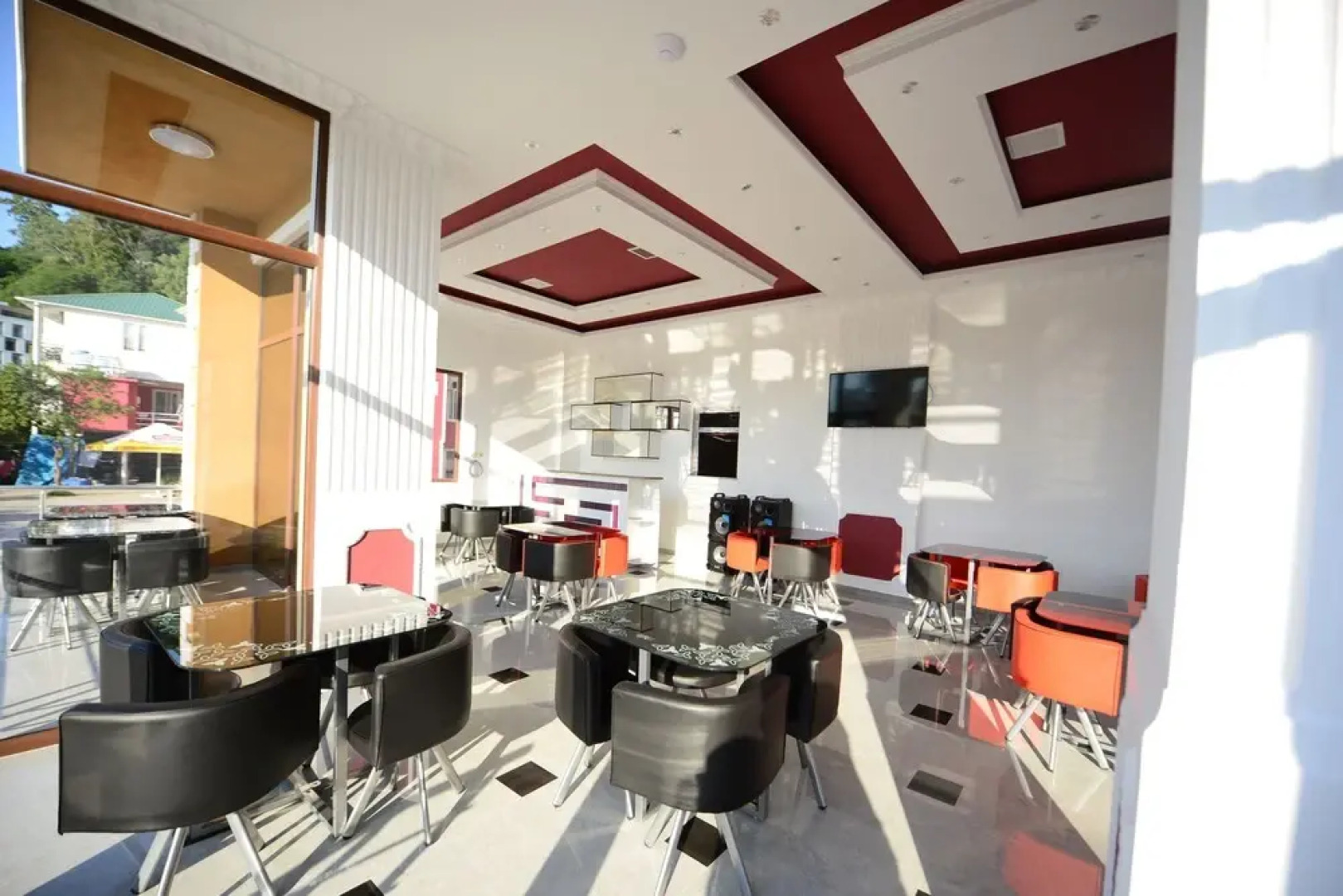 ОТЕЛЬ MEDEA kvariati