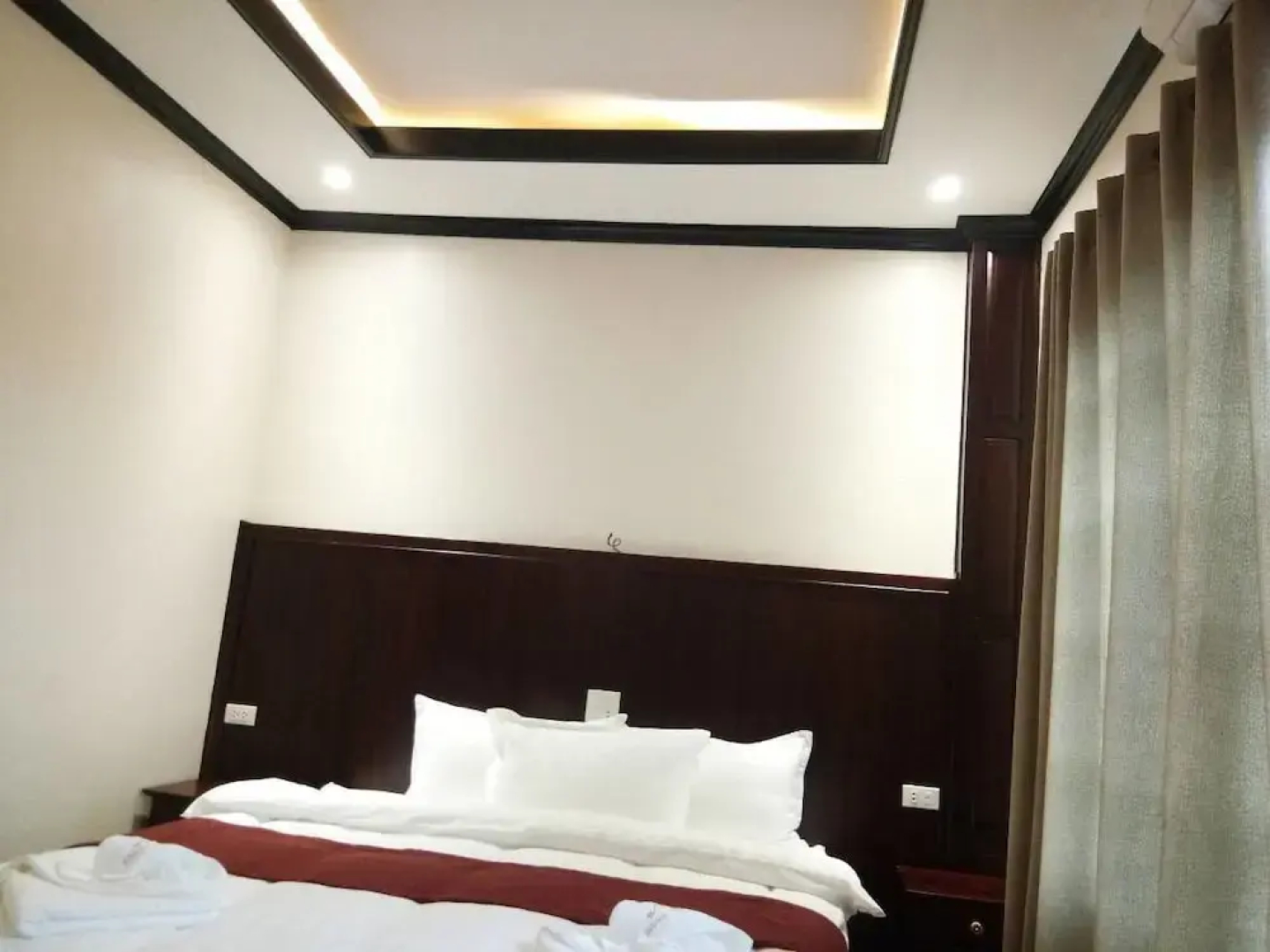 Singha Hotel