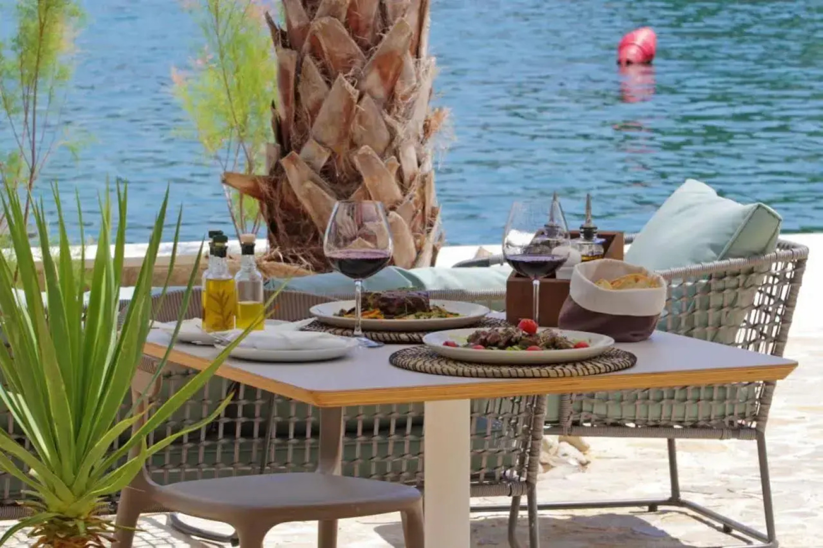 Kalamota Beach House