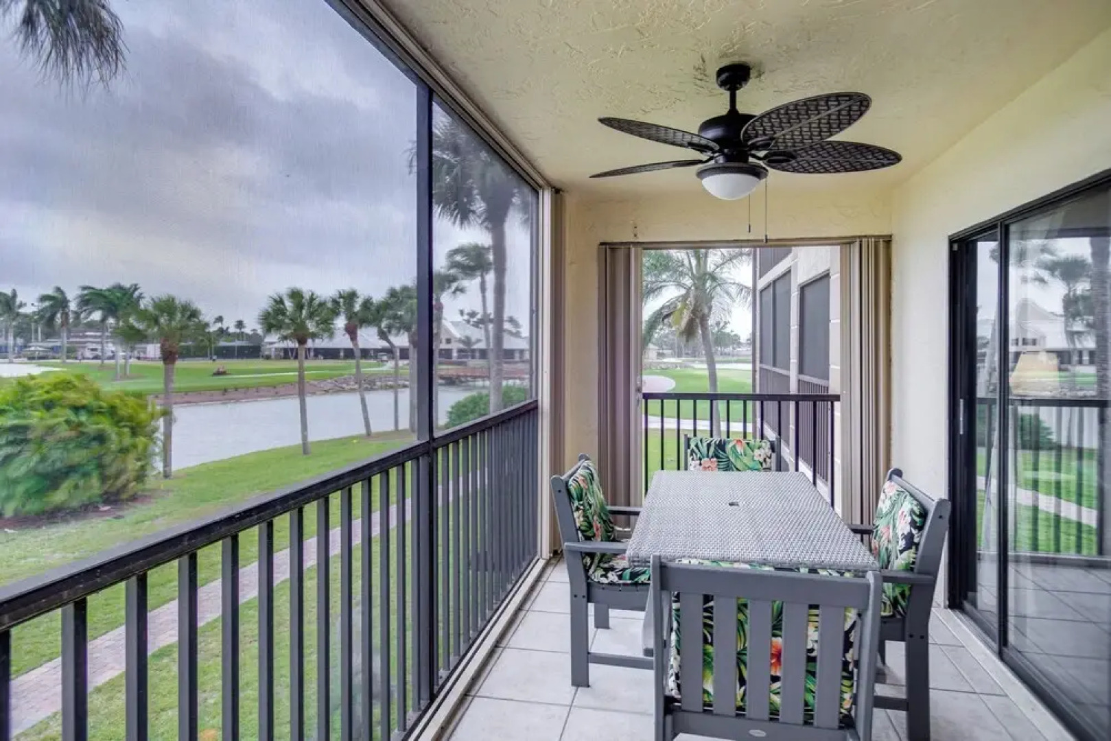 Stylish Fort Myers Condo ~ 2 Mi to Beaches!