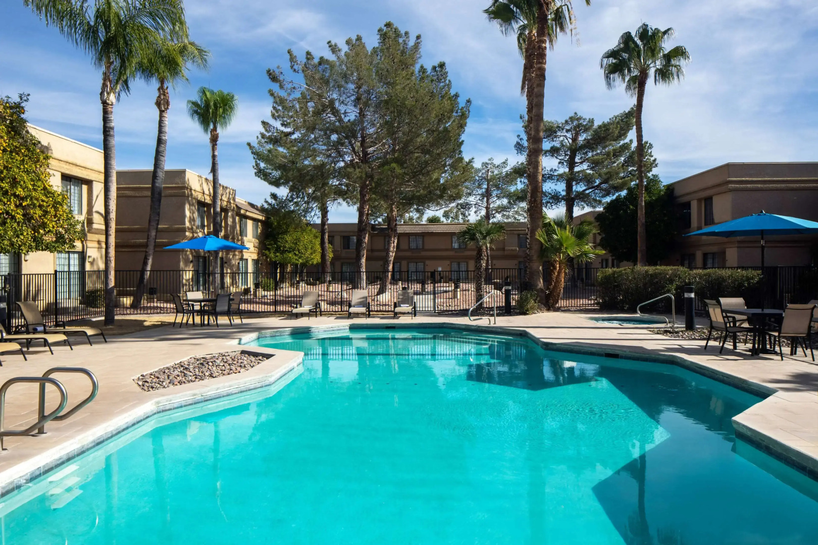 Wyndham Tucson Airport Hotel & Conference Center