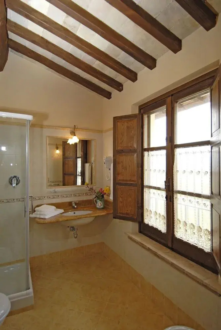 Genius Loci Country Inn