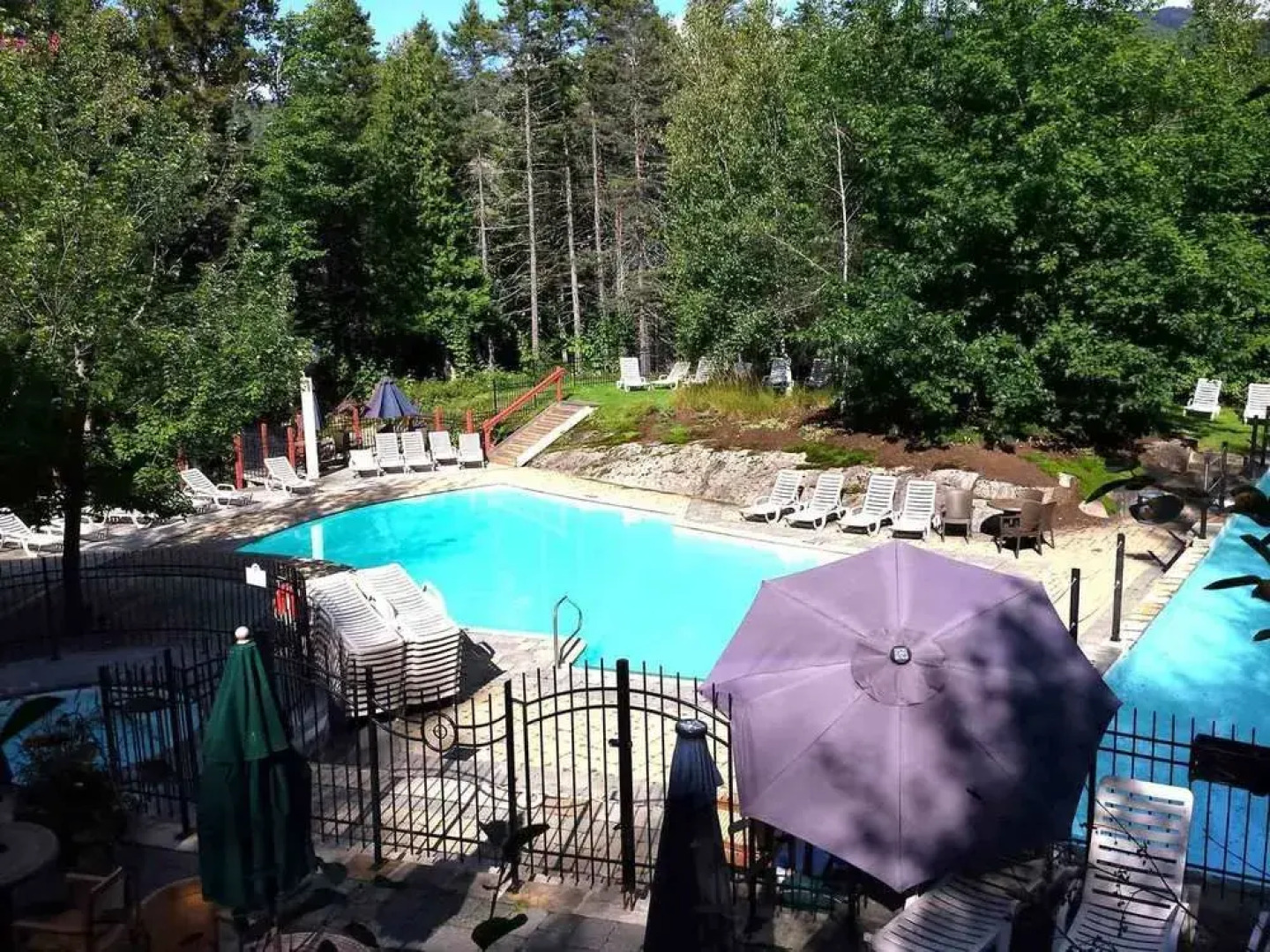 Tremblant les Eaux by Location ADP Tremblant