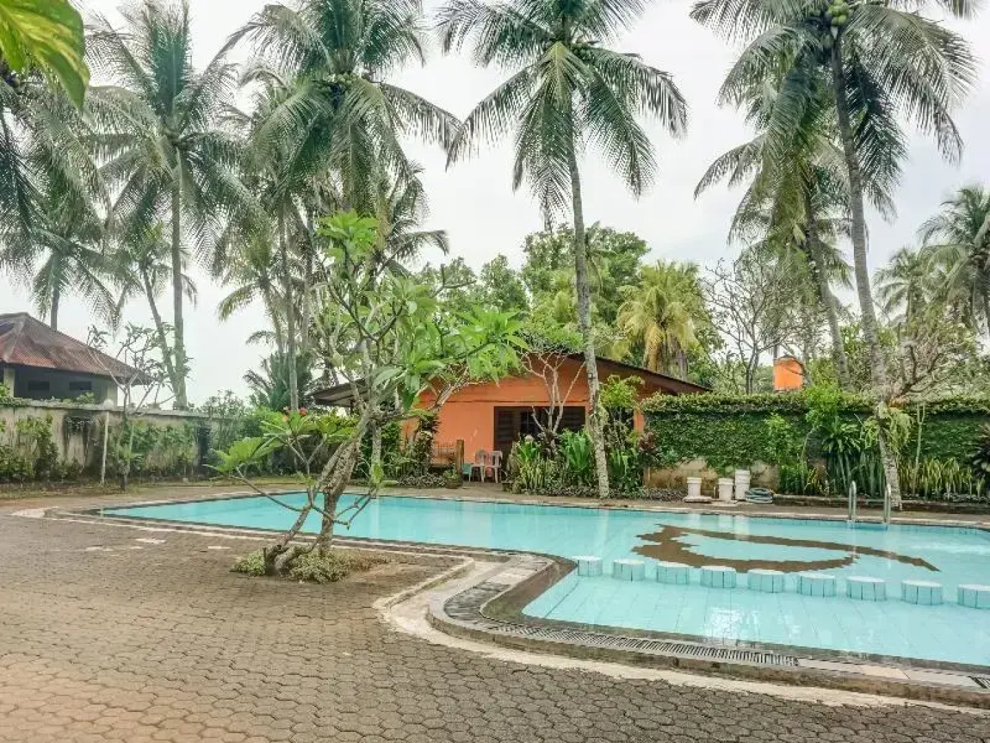 OYO 91218 Villa Karang Sono