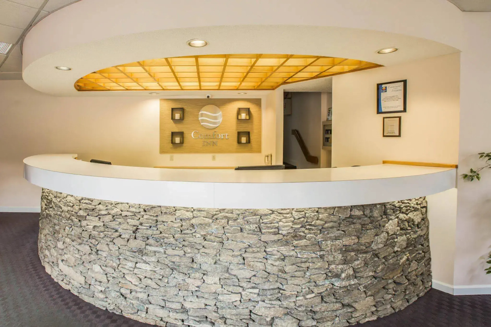 Rodeway Inn & Suites Cherokee On the River