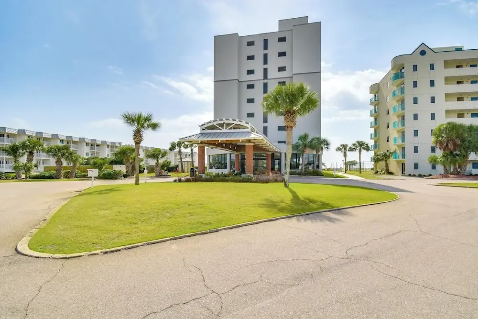 On-site Beach Access: Studio in Gulf Shores