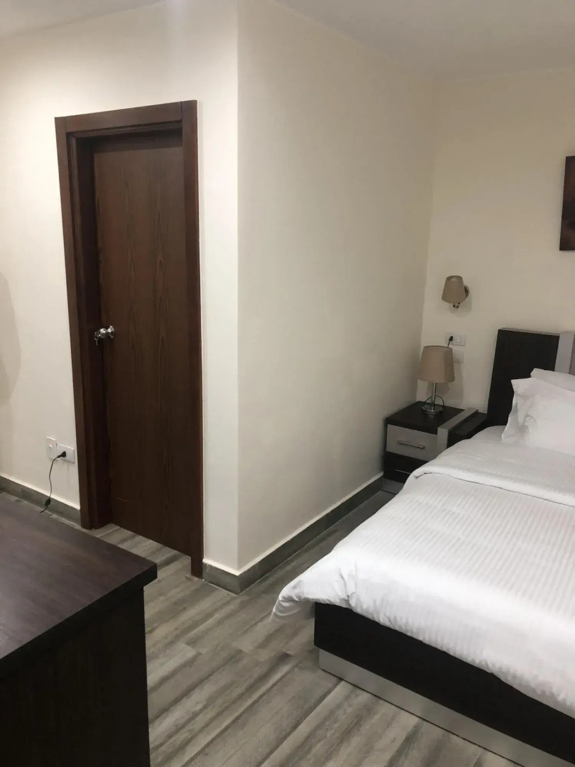 Pyramid Edge Hotel & Exclusive Pyramids View Rooftop