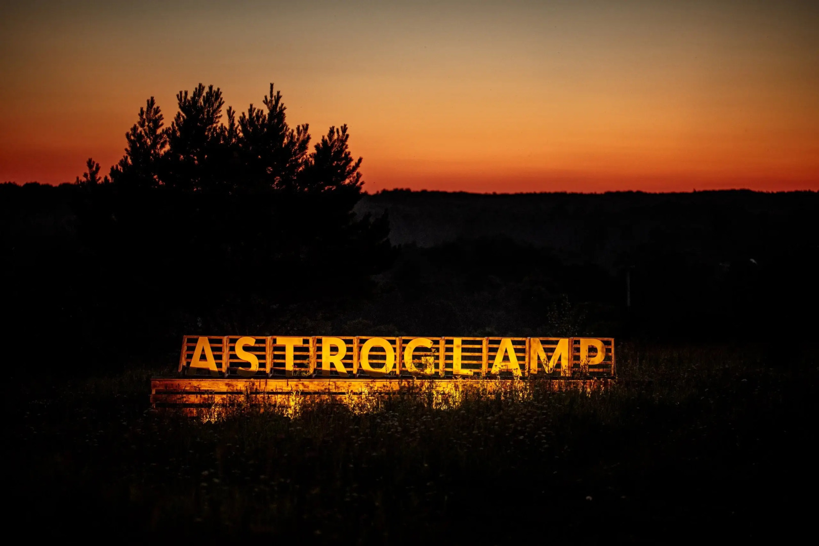 Astroglamp