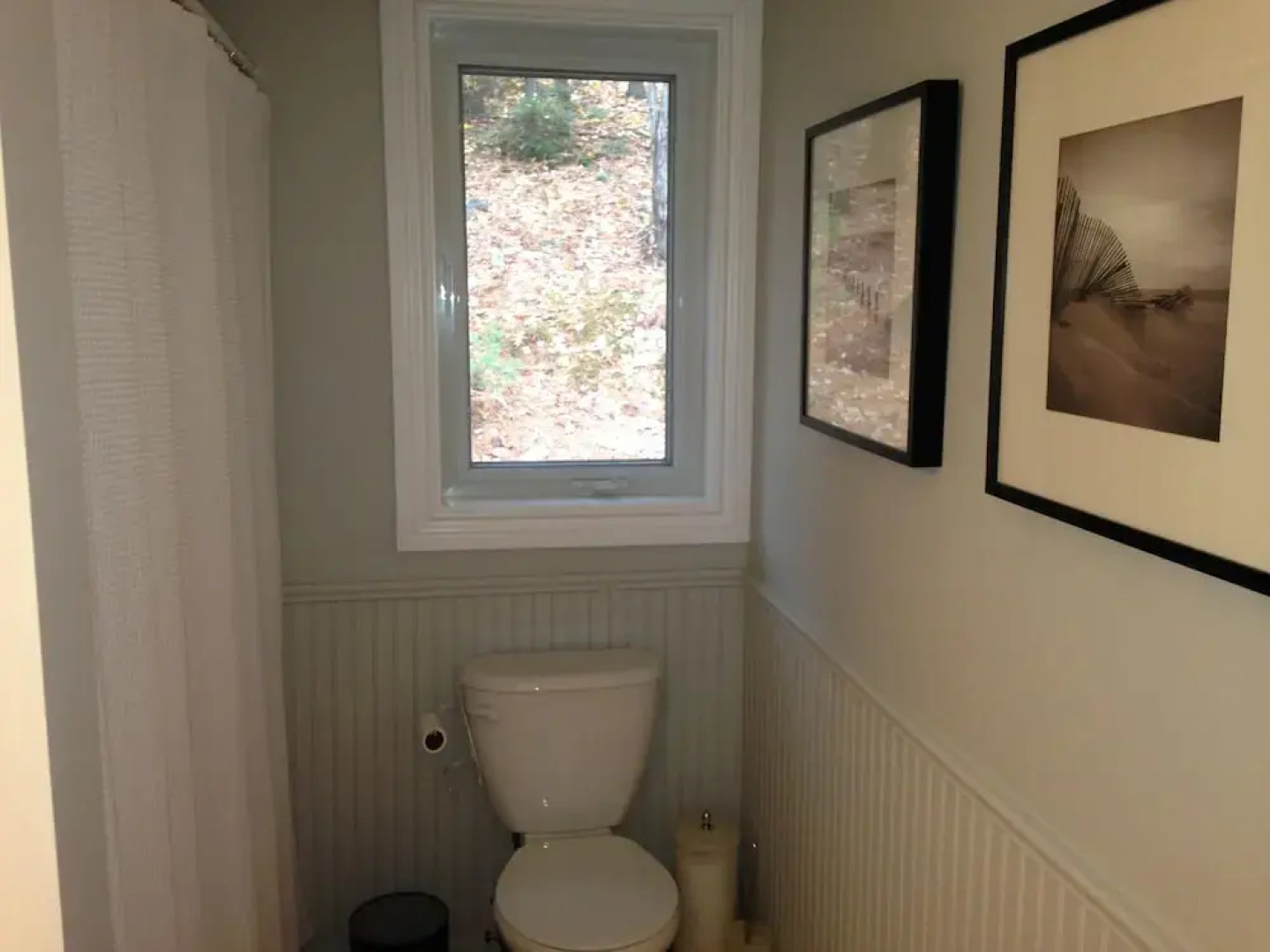 Tall Trees~3 Bedrooms & 1.5 Bathrooms on Pristine Bruce Lake in Muskoka