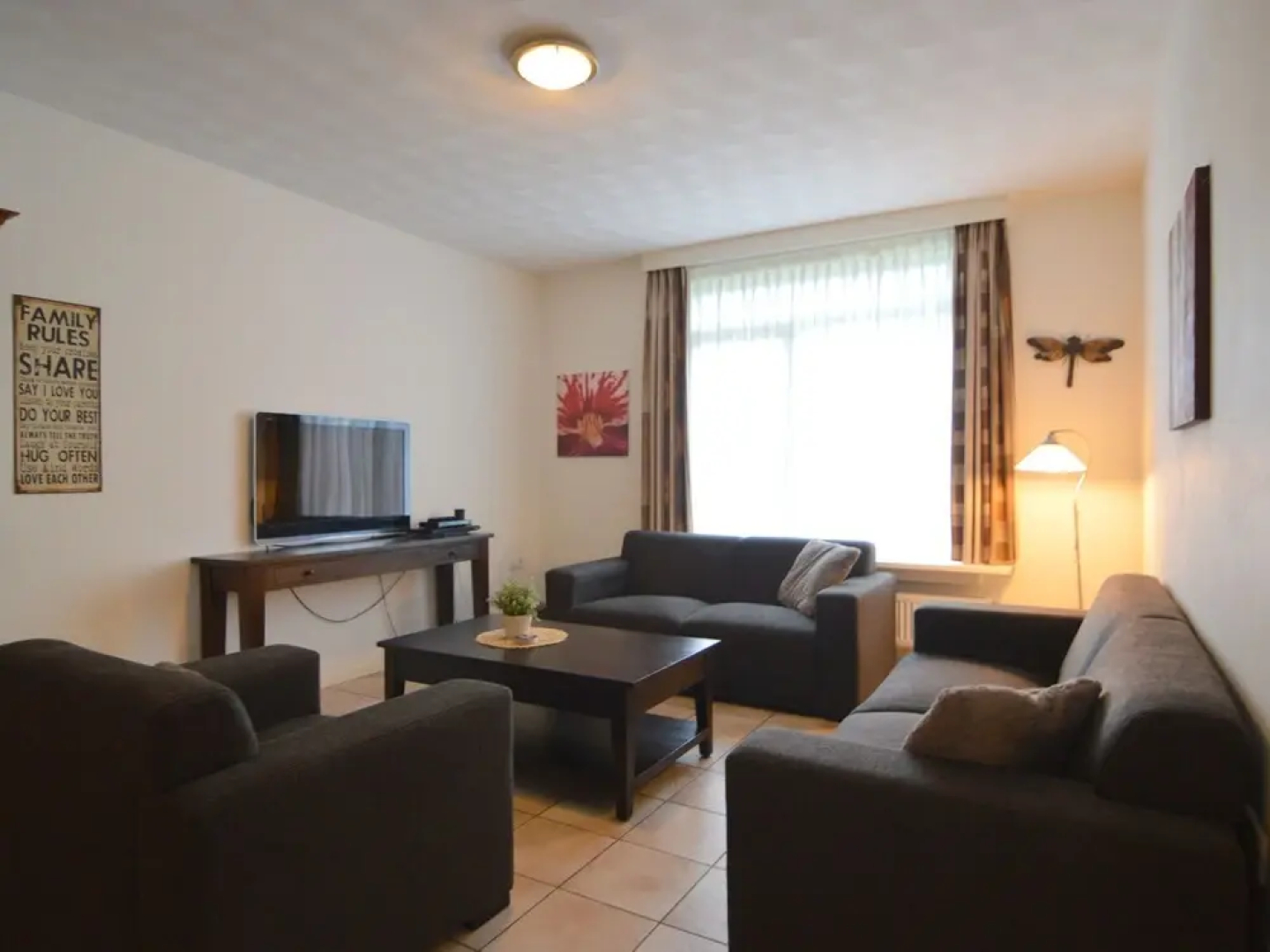 Lovely Group Home With Lots of Privacy, Ideal for Families and Friends