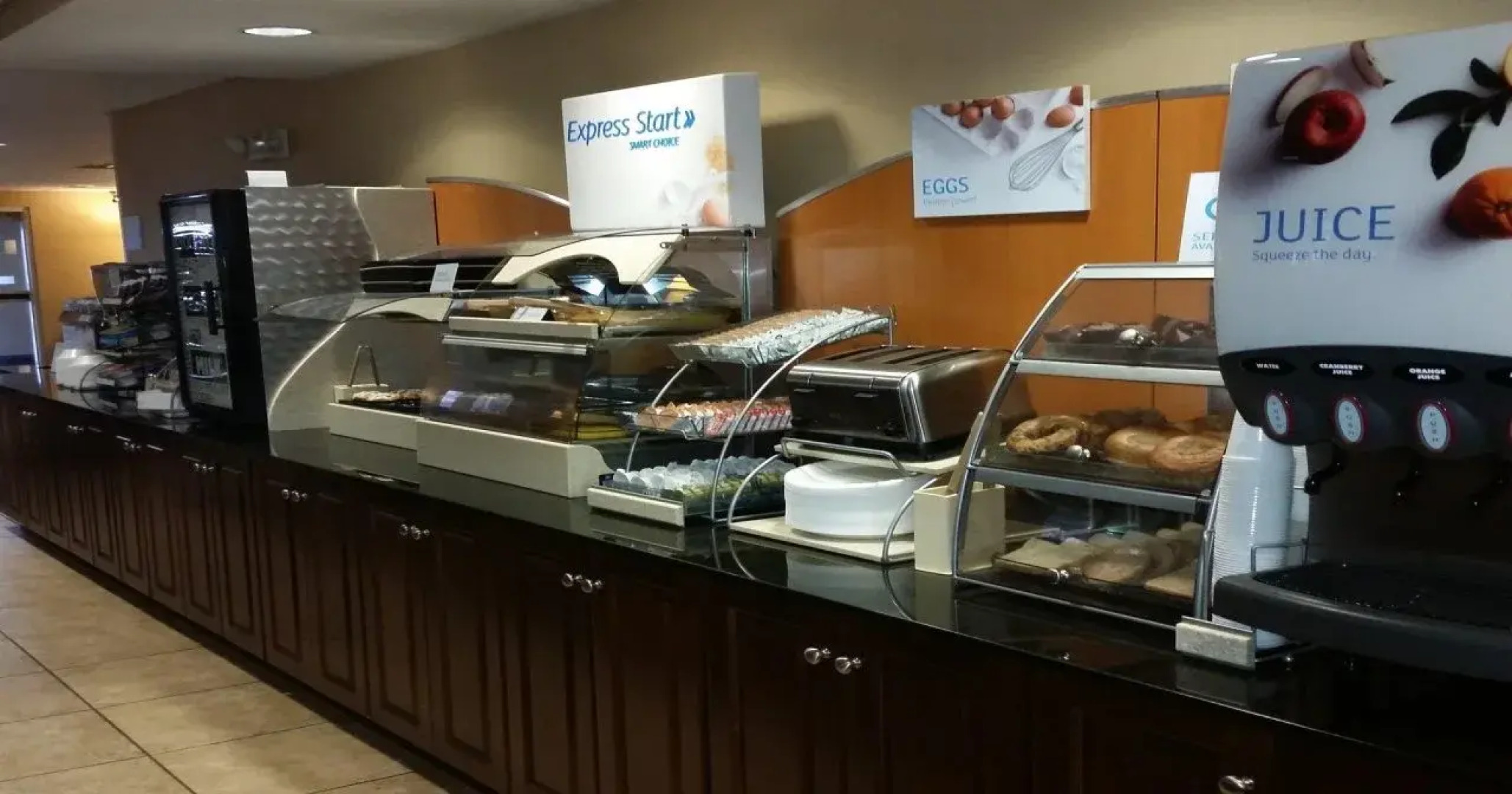 Holiday Inn Express & Suites New Buffalo by IHG