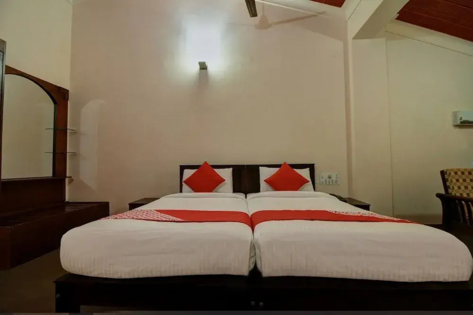 Phalguni River Lodge