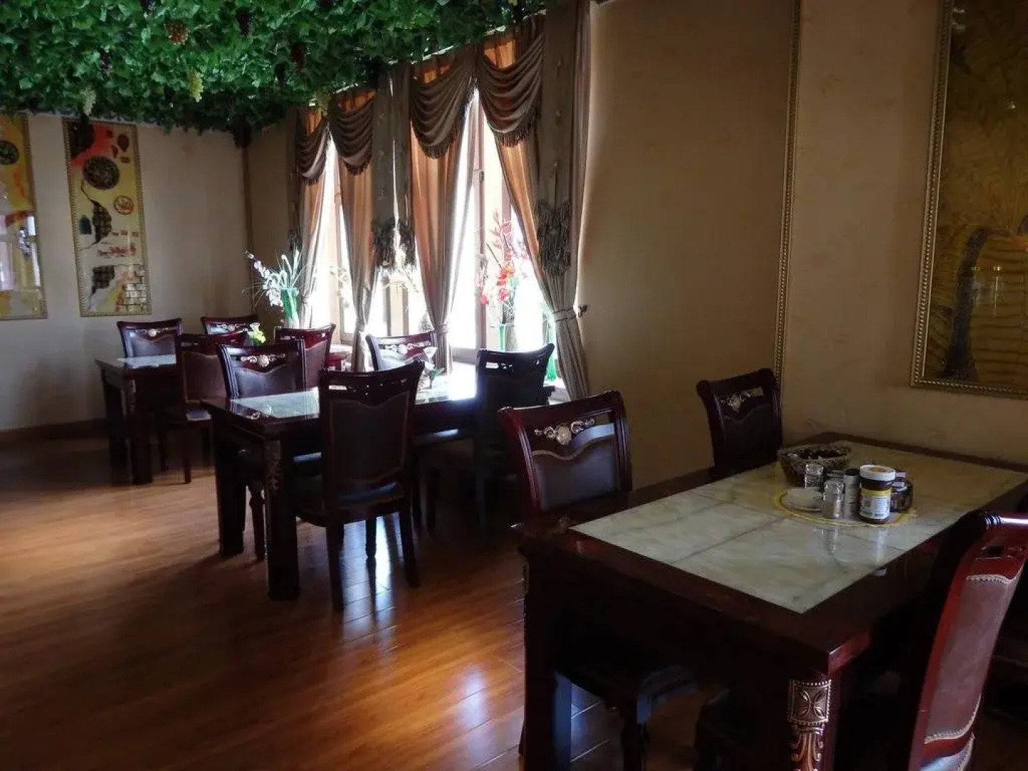 Hotel & Restaurant Hong Kong