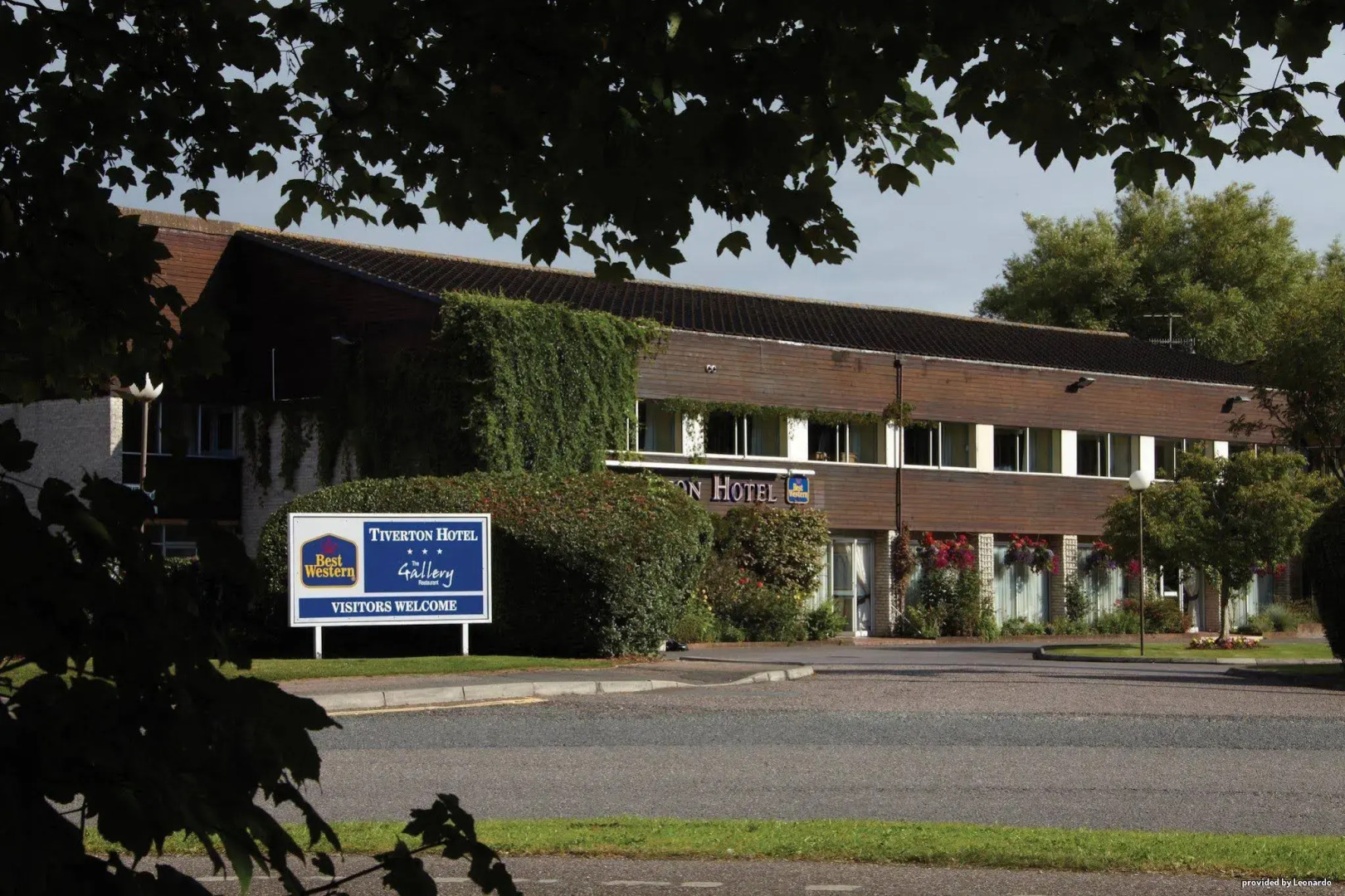 Tiverton Hotel Lounge & Venue