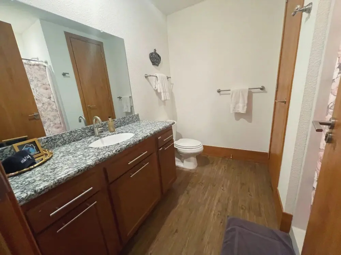 The Grand Castle Apartments