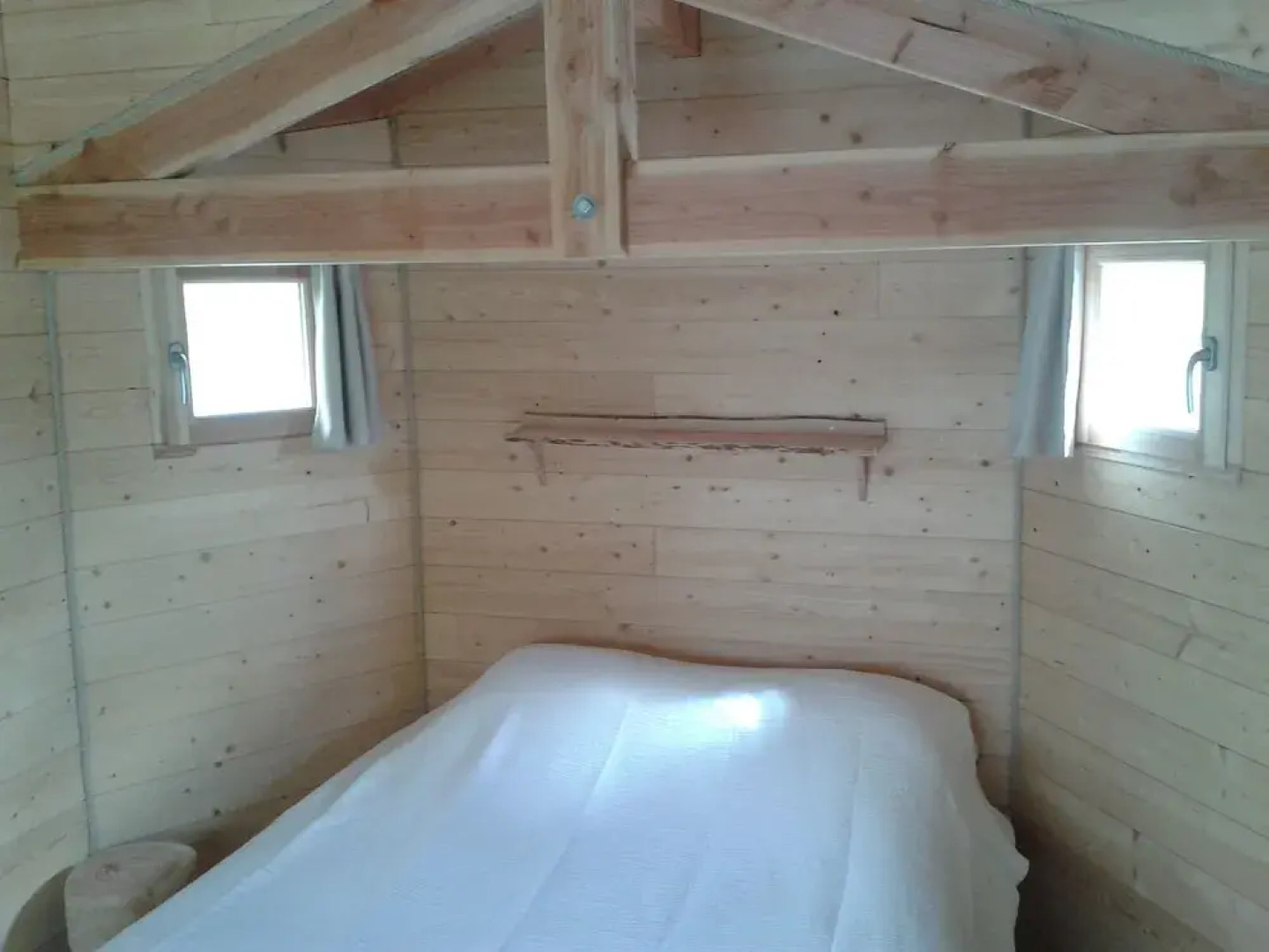 Cabanes flottantes du lac de Pelisse