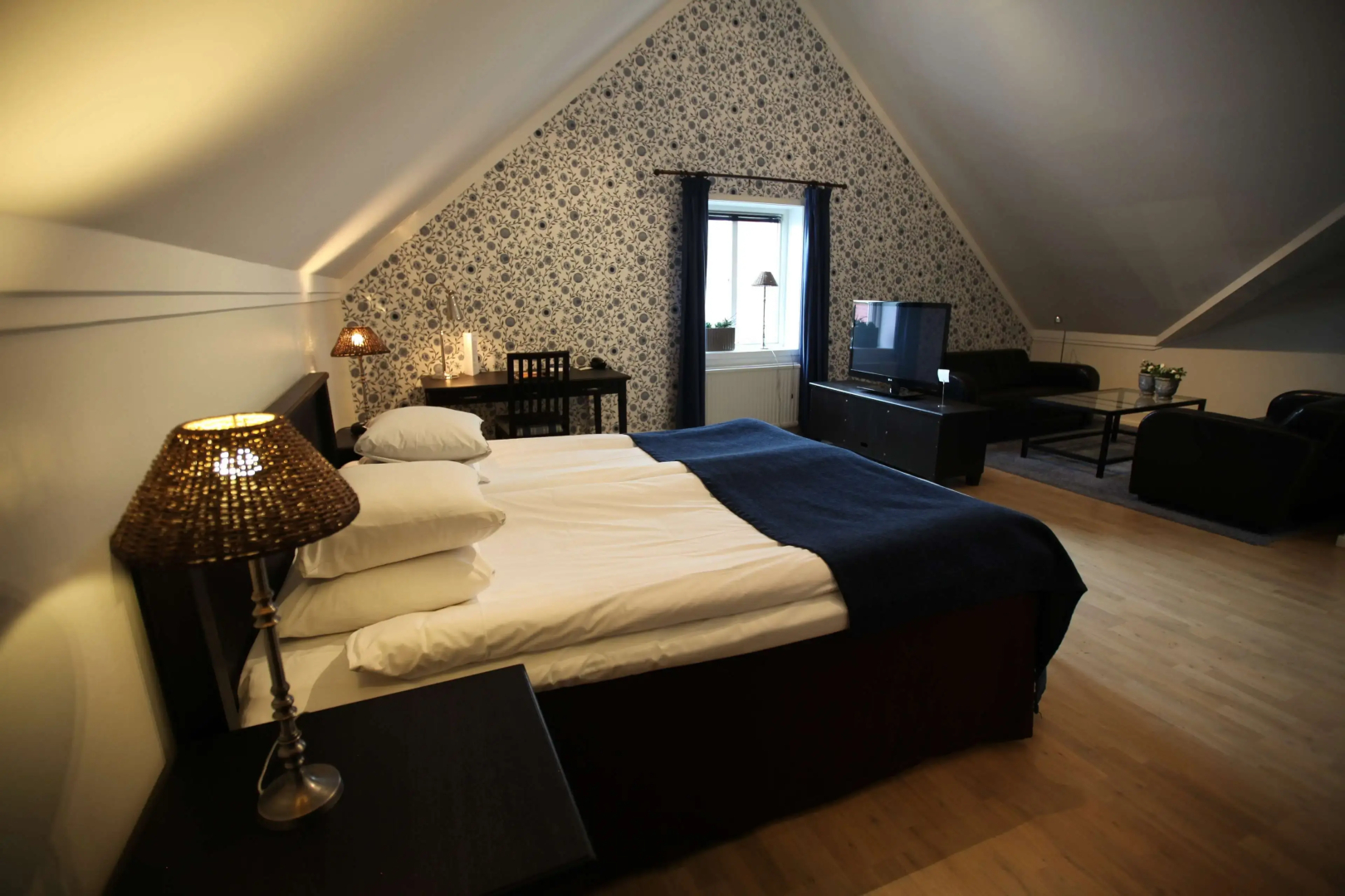 Best Western Plus Edward Hotel