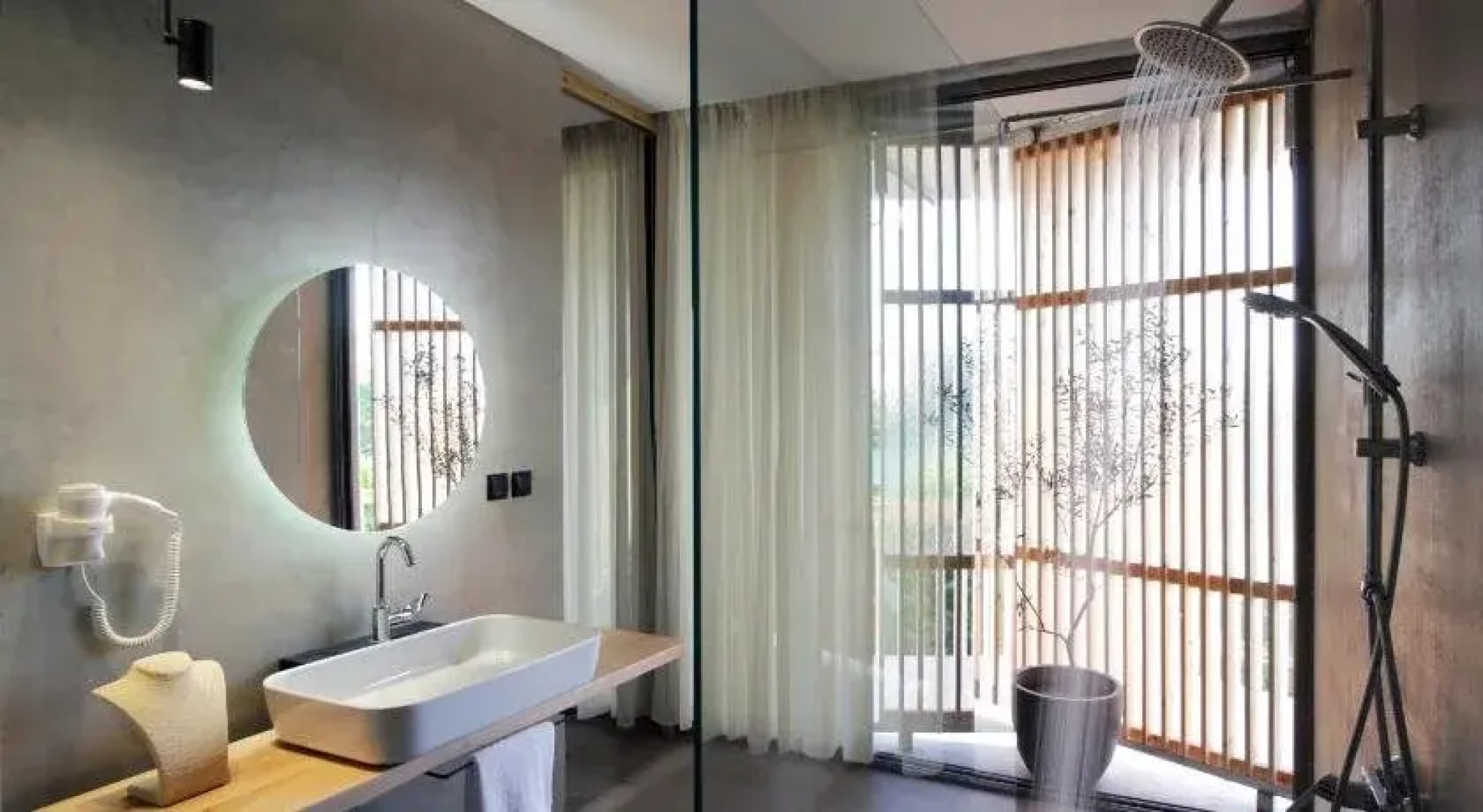 Despotiko Apartment Hotel & Suites