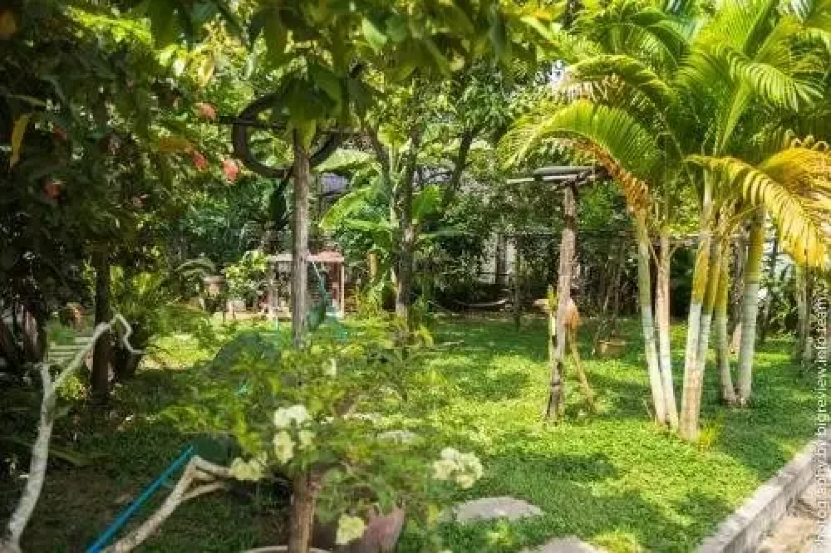 The Art Guesthouse And Massage