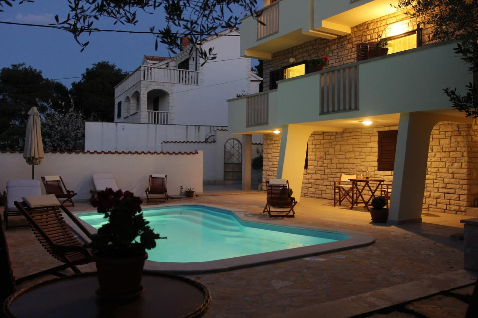 Holiday house Silvia - open pool: Supetar, Island Brac