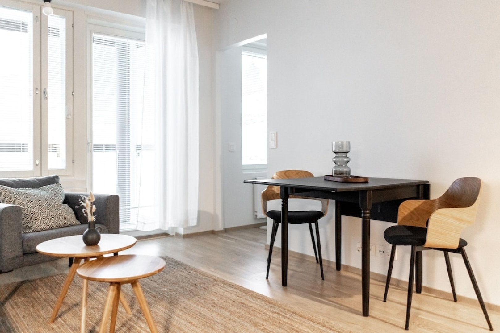 New 1BR with balcony and lake view