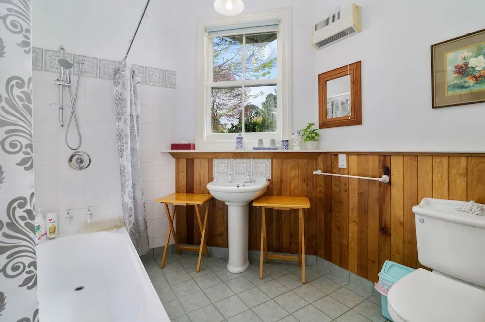 Country Villa Estate