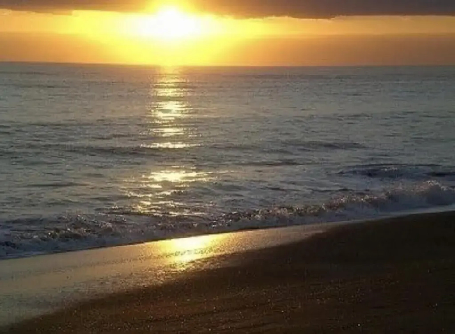 Excellent beach front community, golf course, tennis, sunny weather year round!