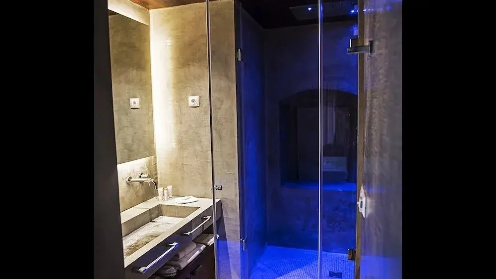 Monte Bay Retreat - Adult Only