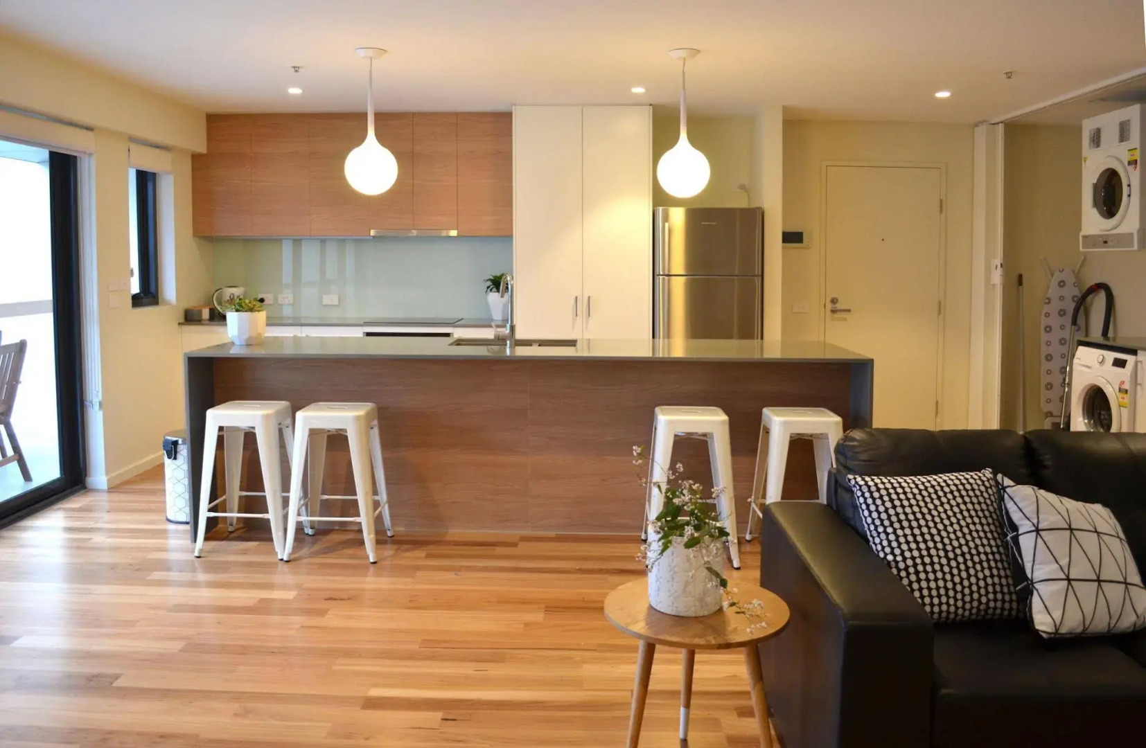 Kangaroo Bay Apartments