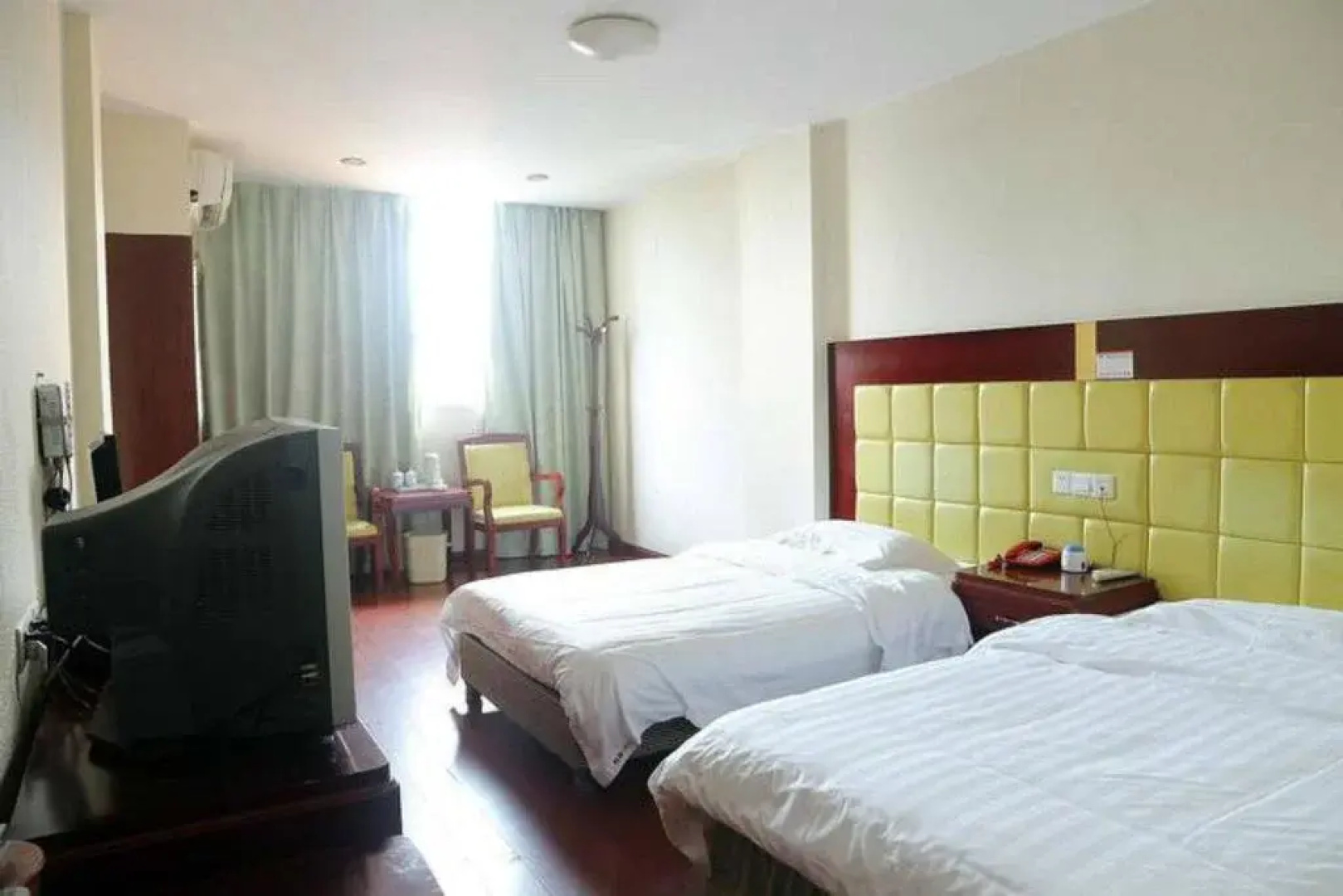 Junjia Business Hotel Shaoshan Branch