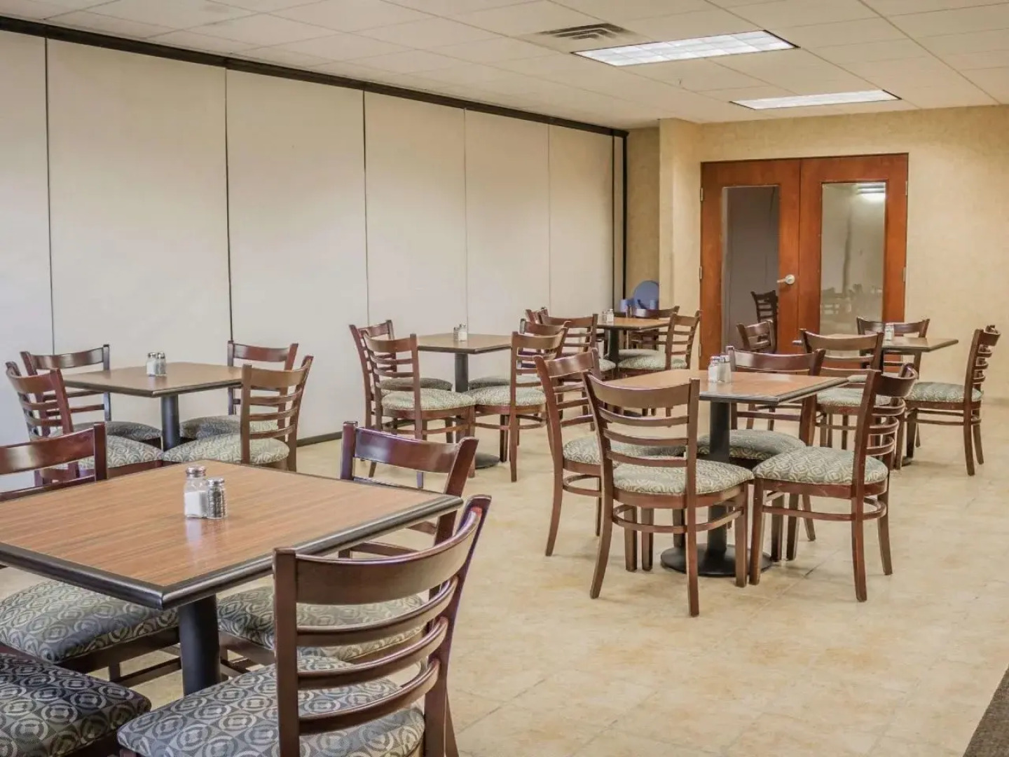 Comfort Suites Escanaba West